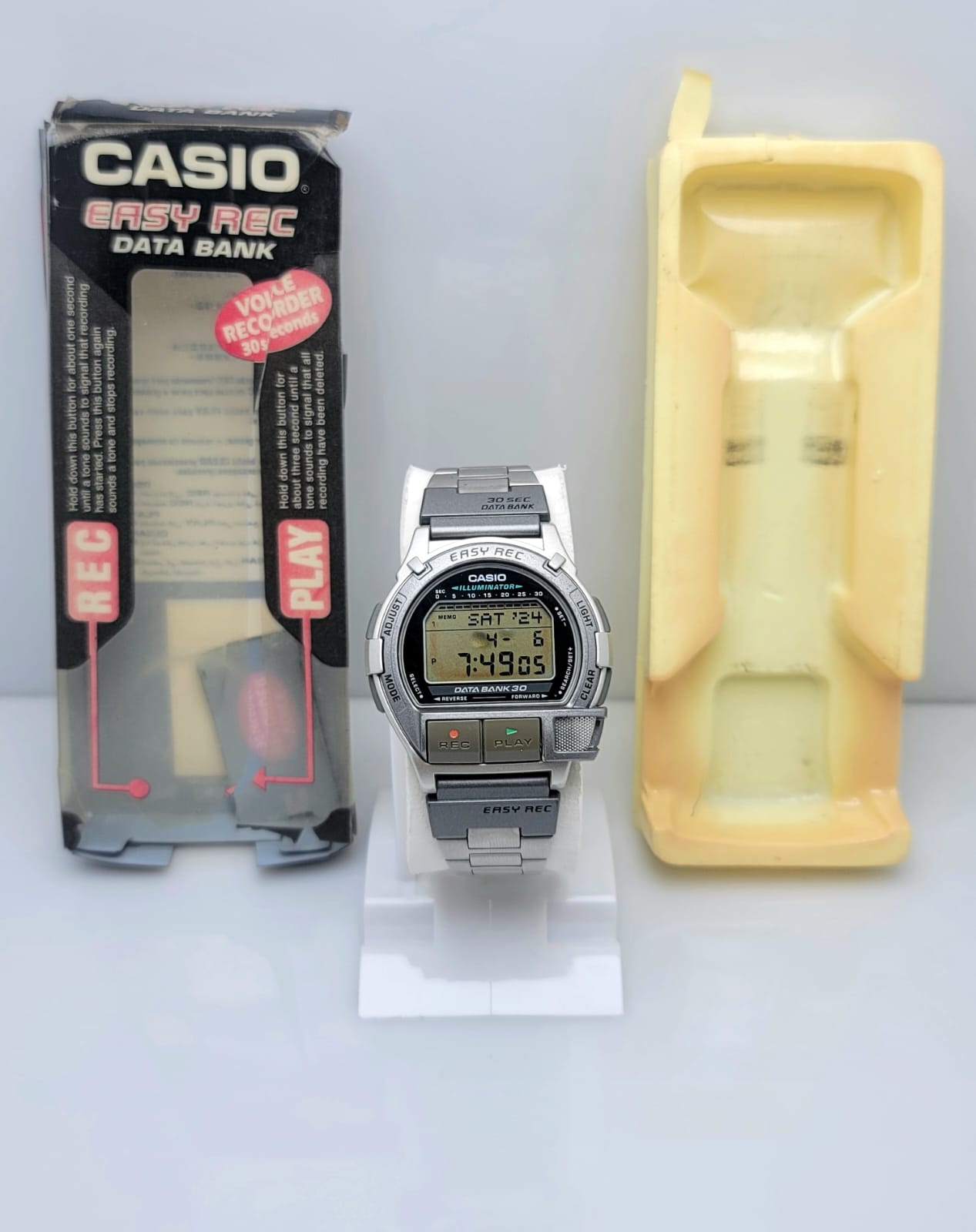 Casio Data Bank DB-V300 Voice Recorder 1590 Digital Vintage Men's Watch Casio Data Bank DB-V300 Voice Recorder 1590 Digital Vintage Men's Watch