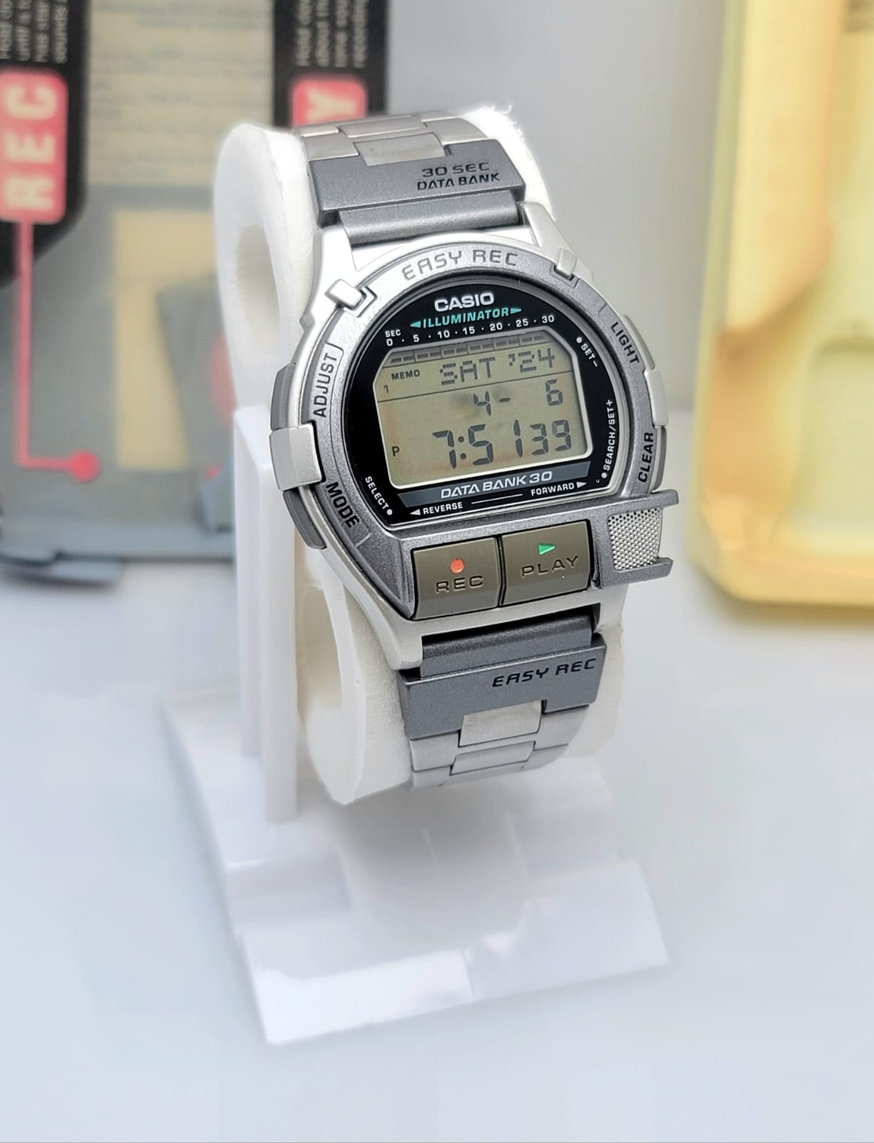 Casio Data Bank DB-V300 Voice Recorder 1590 Digital Vintage Men's Watch Casio Data Bank DB-V300 Voice Recorder 1590 Digital Vintage Men's Watch