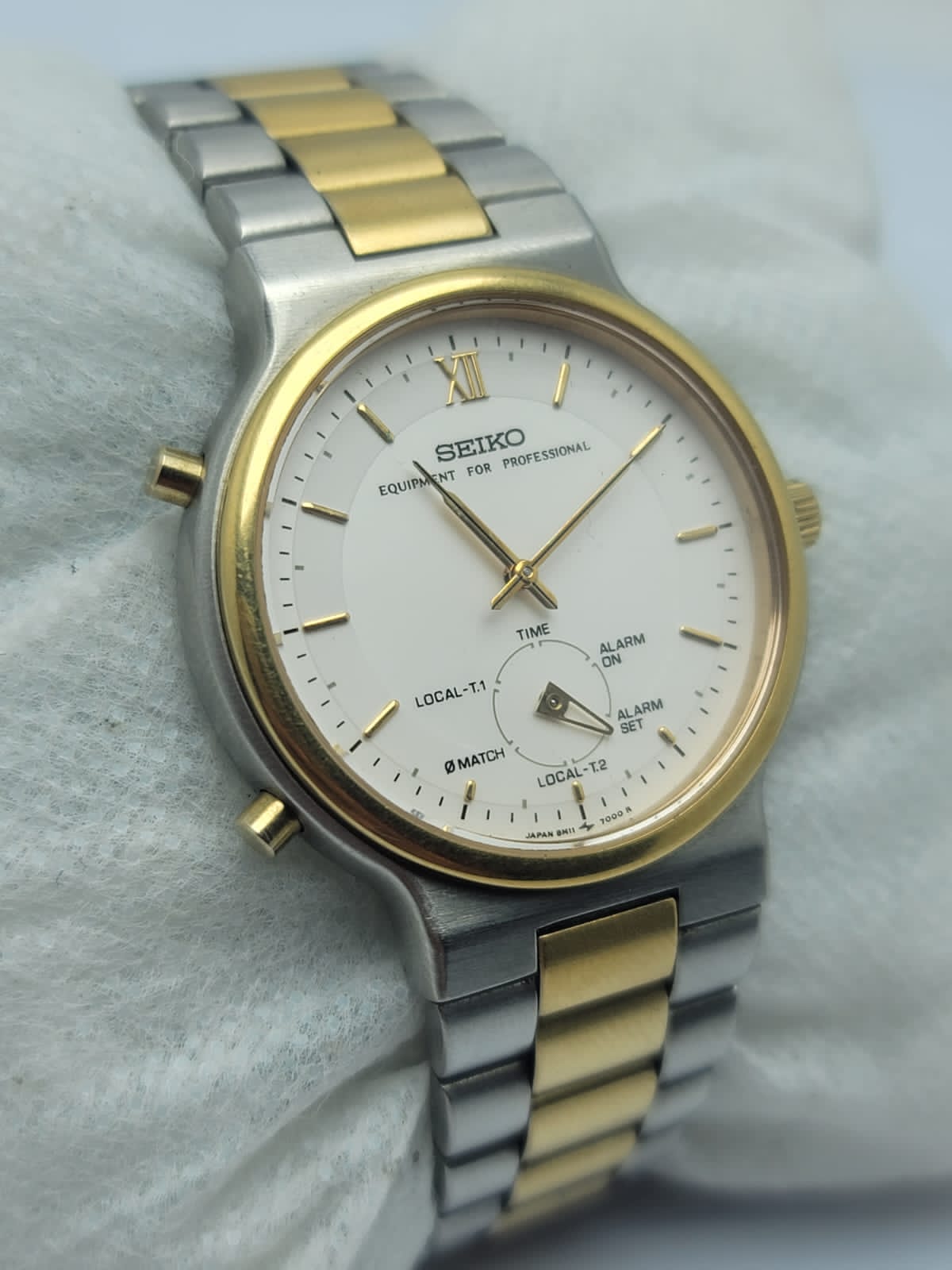 Seiko Equipment For Professional 8M11-7000 Vintage Men’s Watch.