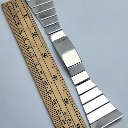 25 MM NOVUS MIRROR DOT MATRIX LED WATCH BRACELET