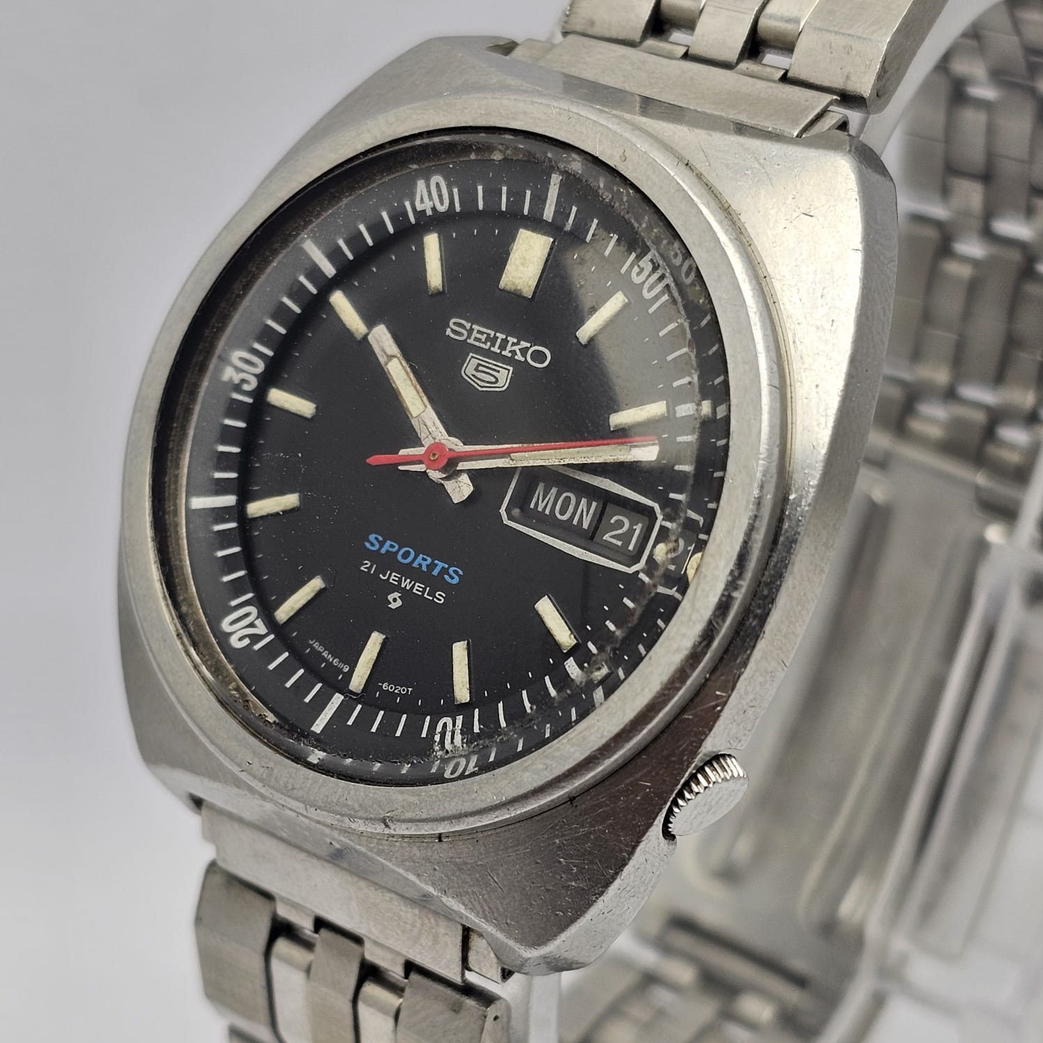 Seiko 5 Sports 6119-6023 Day/Date Vintage Men's Watch