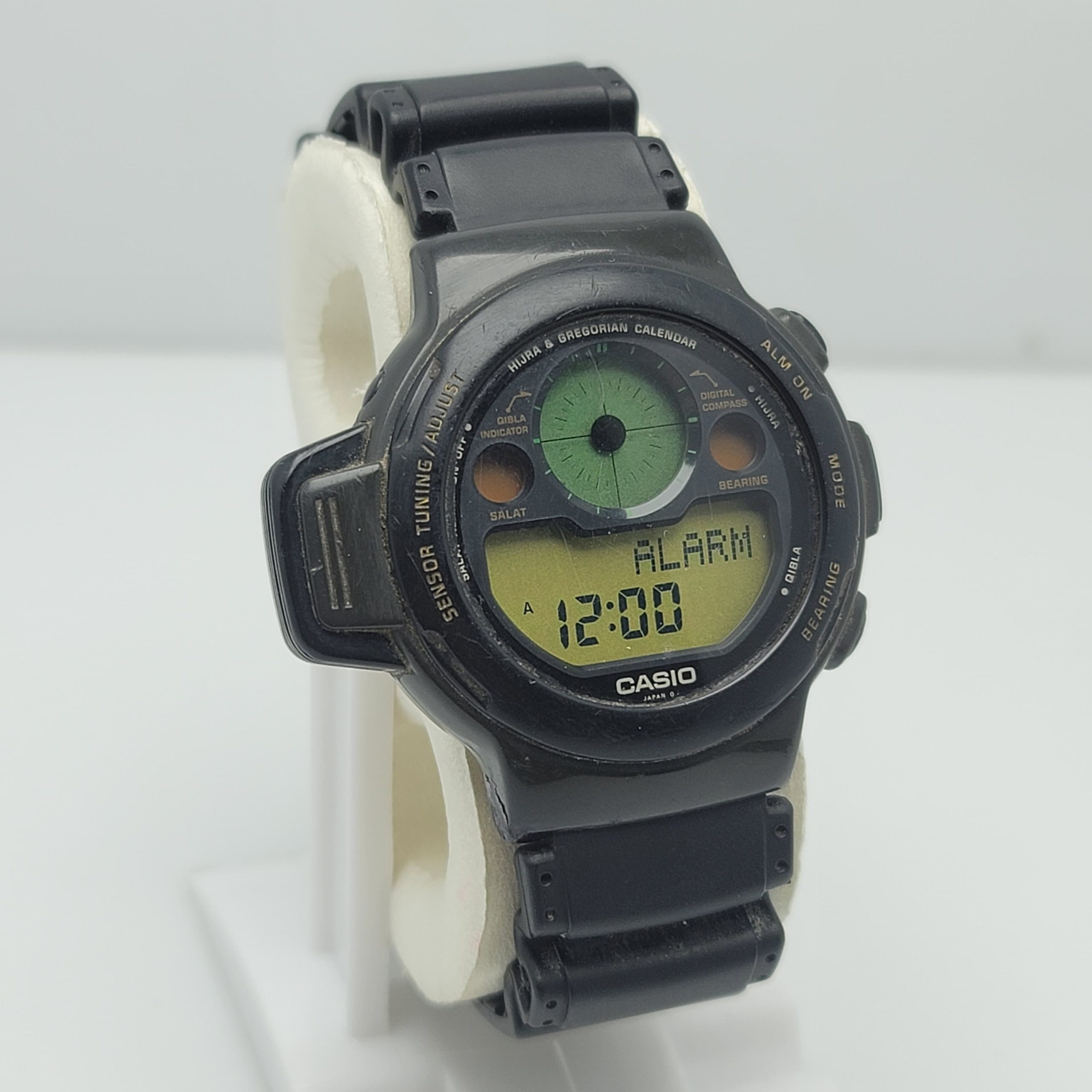 Casio CPW-310 Islamic Prayer Qibla Compass Quartz Vintage Men's Watch - Image 4
