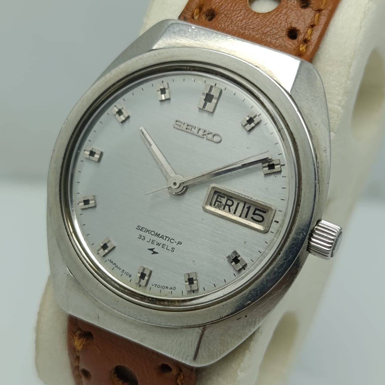 Seiko Seikomatic-p 5106-7010 Automatic Day/Date Vintage Men's Watch - Image 4