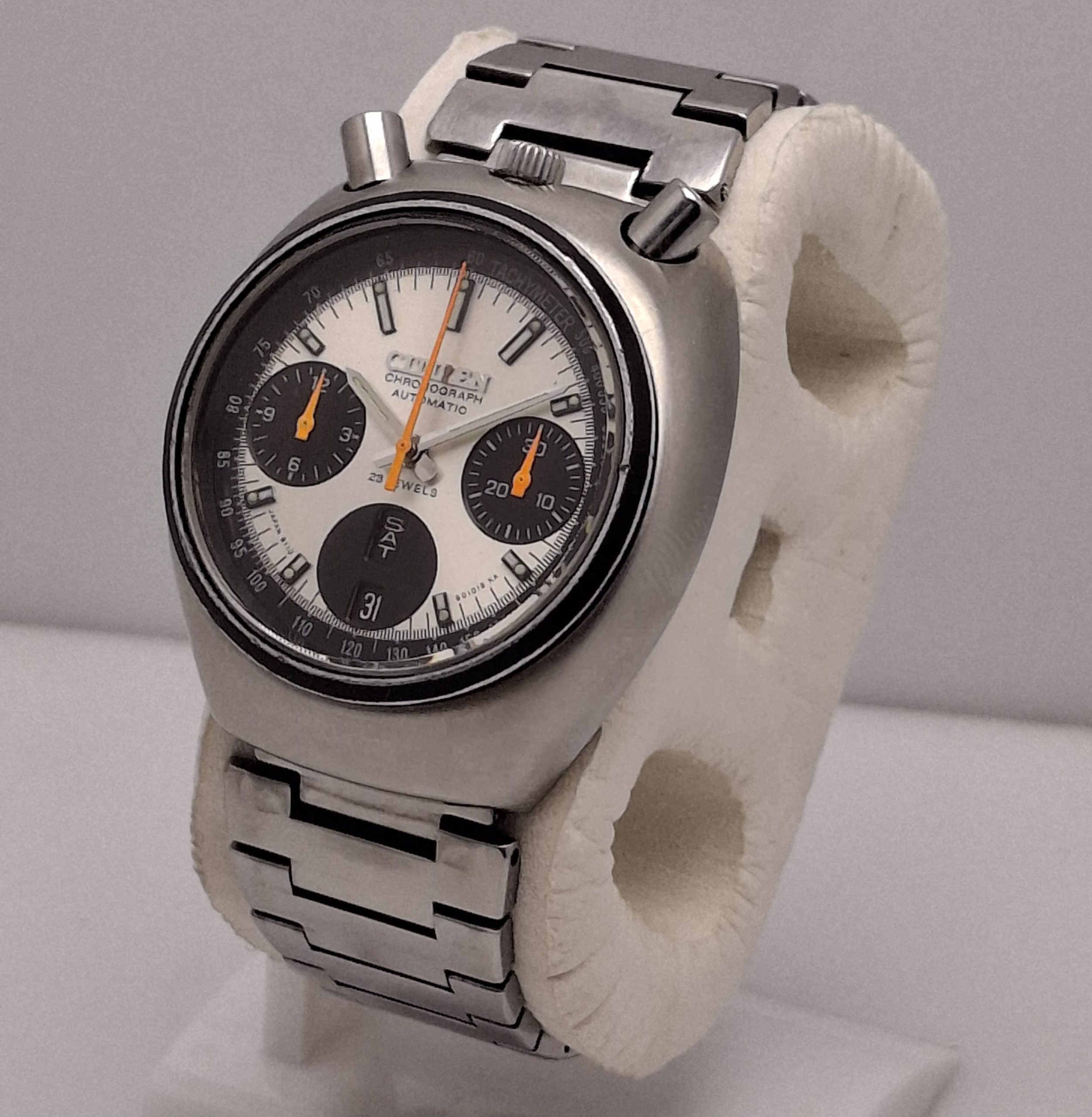 Citizen Bullhead 67-9011 Chronograph 8110A Automatic Vintage Men's Watch - Image 4