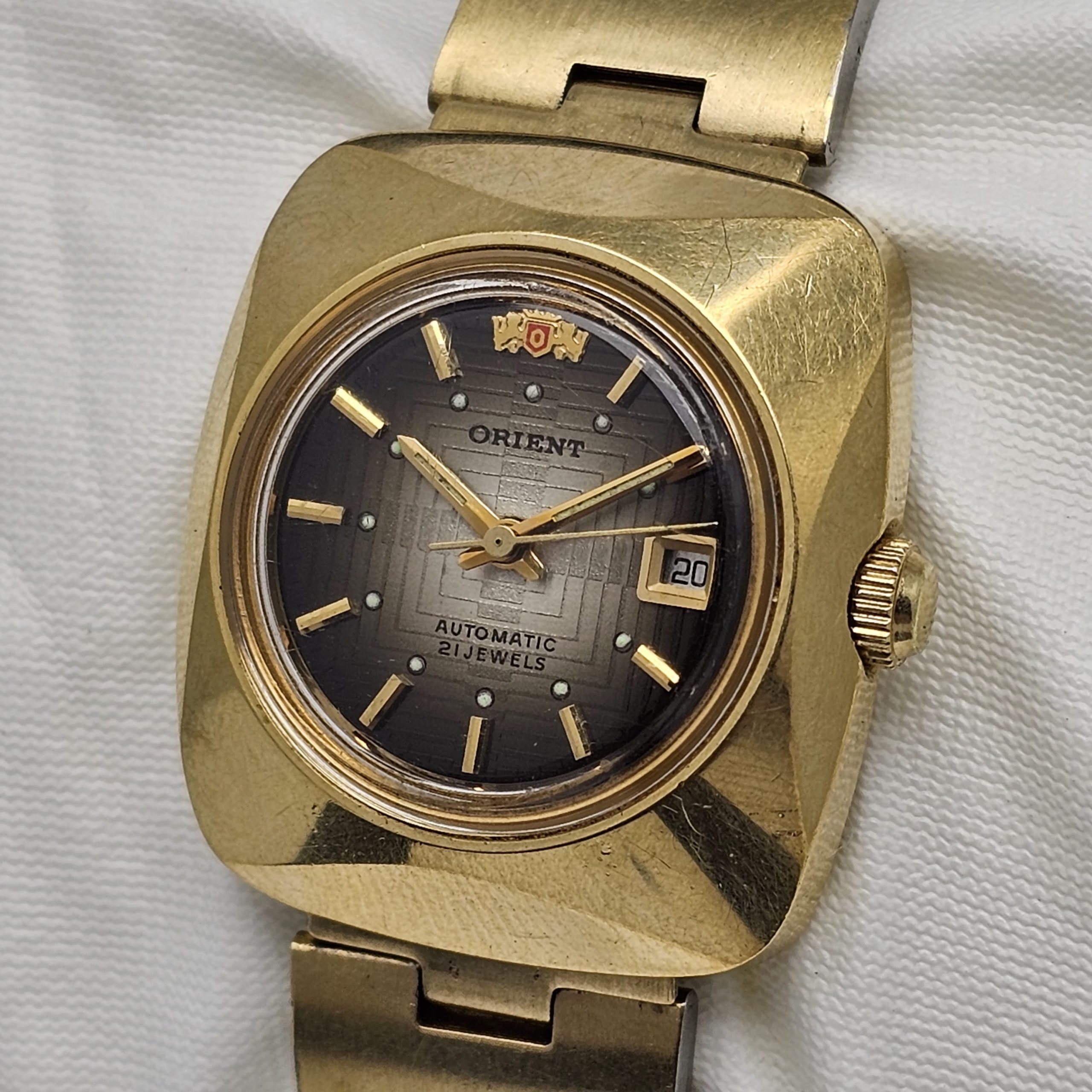 Orient E497961-00PR Automatic Golden Vintage Women's Watch - Image 2