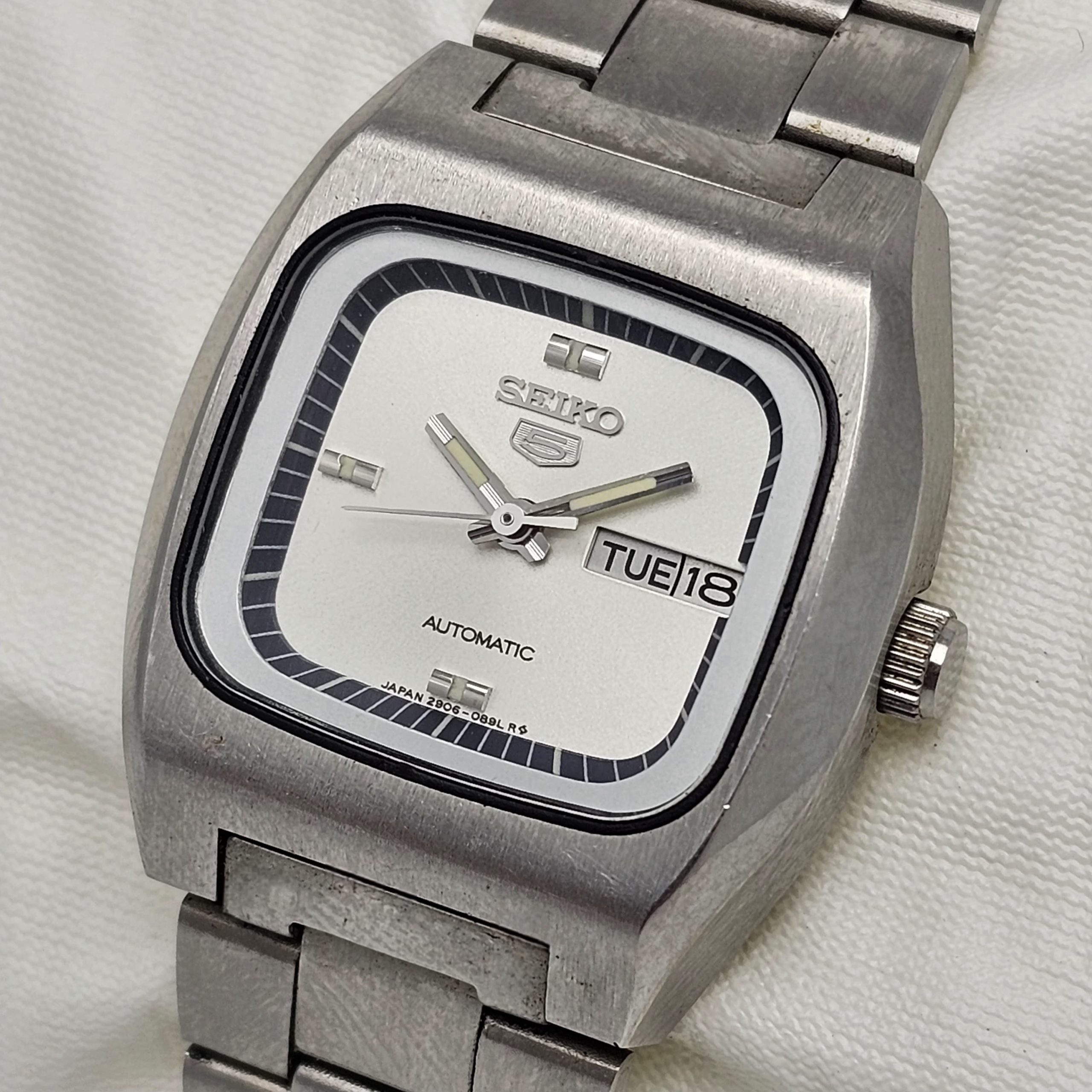 Seiko 5 Automatic 2906-5180 Day/Date Vintage Women's Watch - Image 4