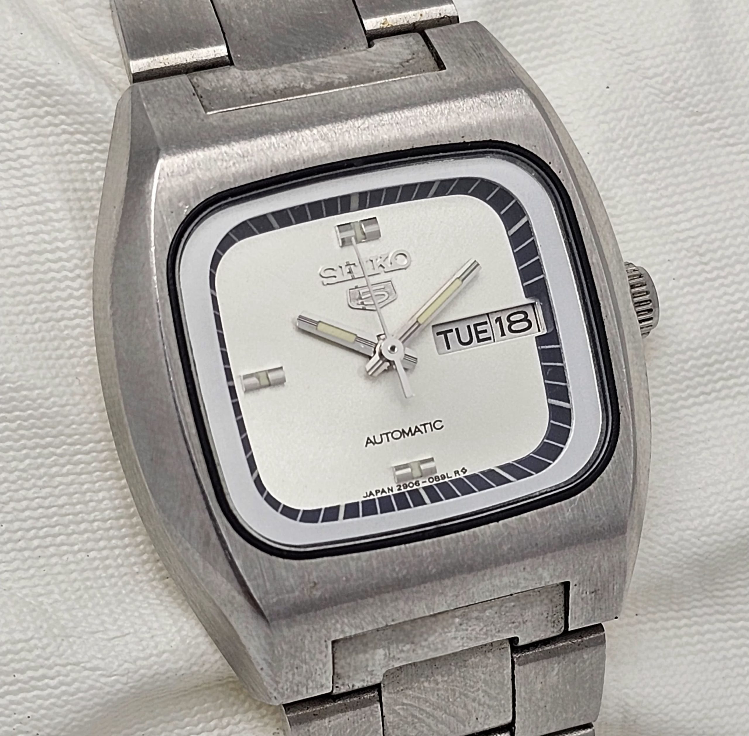 Seiko 5 Automatic 2906-5180 Day/Date Vintage Women's Watch - Image 2