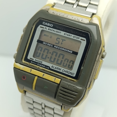 WhatsApp ImagRare Vintag Casio 1588 A-V2 30 Sec Recording Vintage Men's Watche 2024-10-02 at 20.10.19_0d0f7e1e