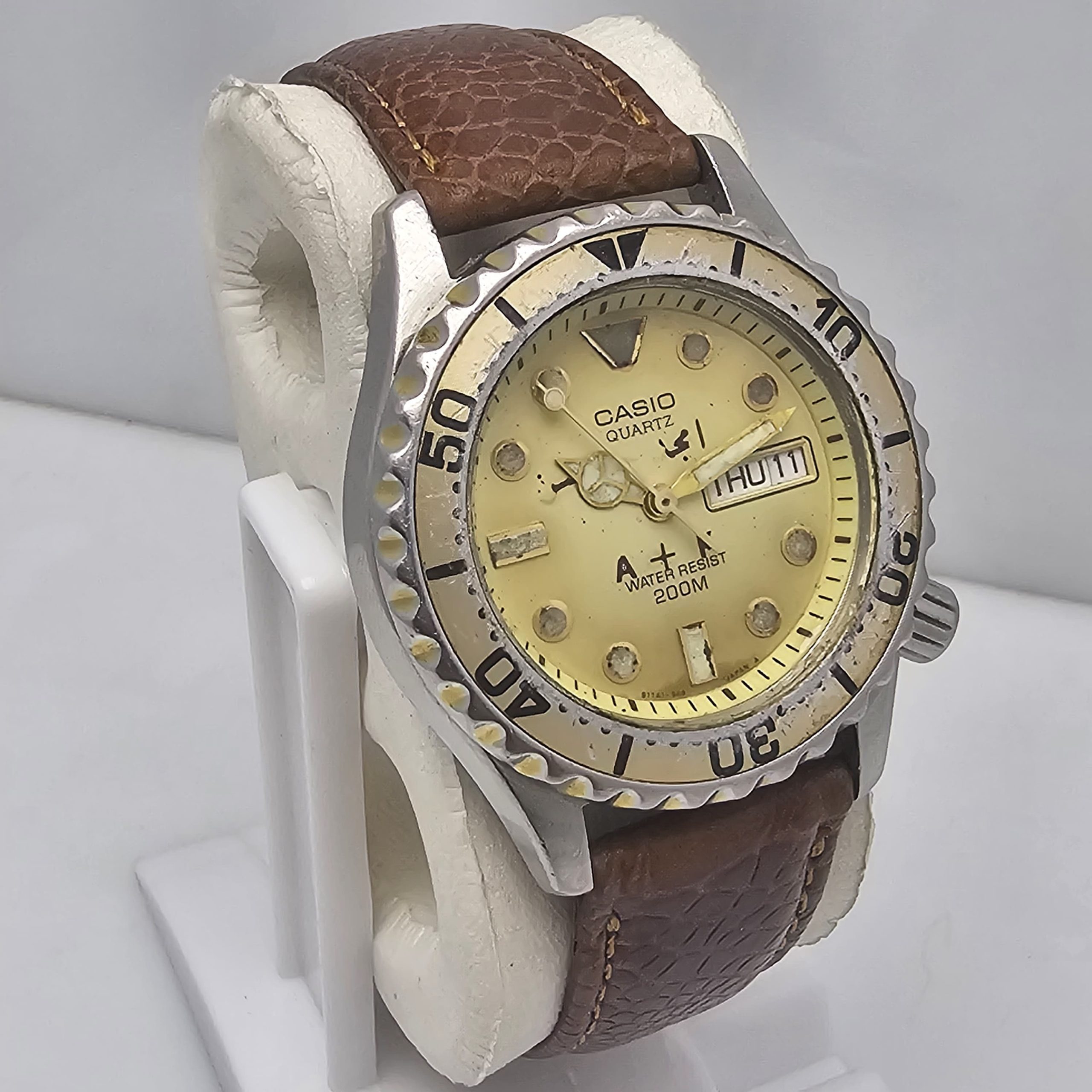 CASIO DIVER MD-702 QUARTZ 200 MM Module 394 VINTAGE MEN'S WATCH - Image 6