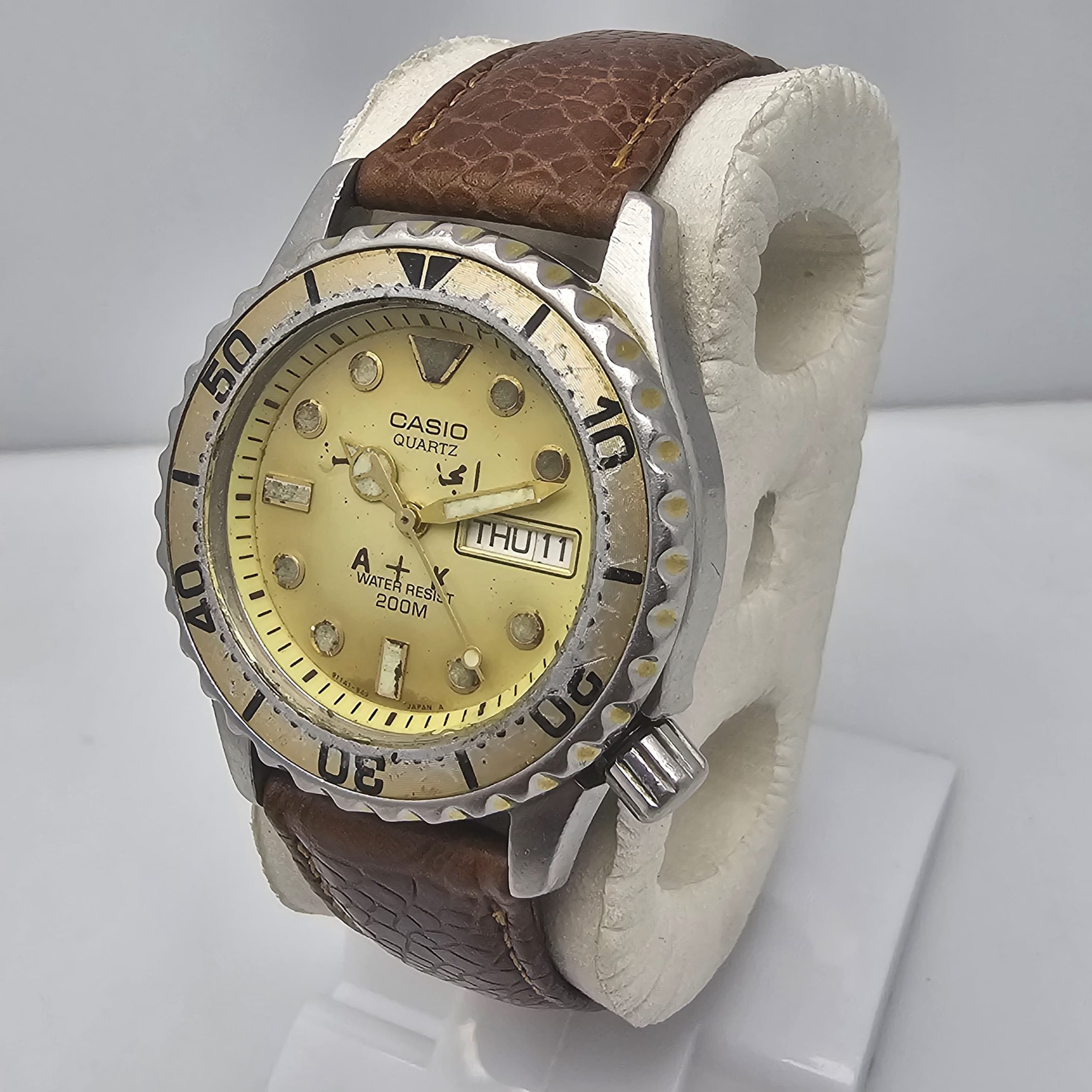 CASIO DIVER MD-702 QUARTZ 200 MM Module 394 VINTAGE MEN'S WATCH - Image 3
