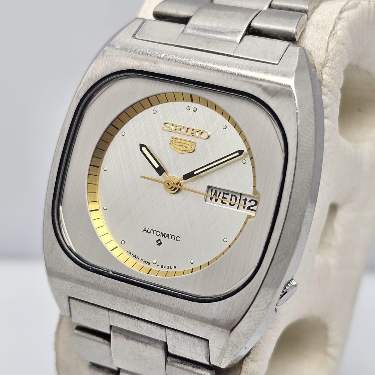 Seiko 5 Automatic 6309-6030 Day/Date Vintage Men's Watch - Image 2