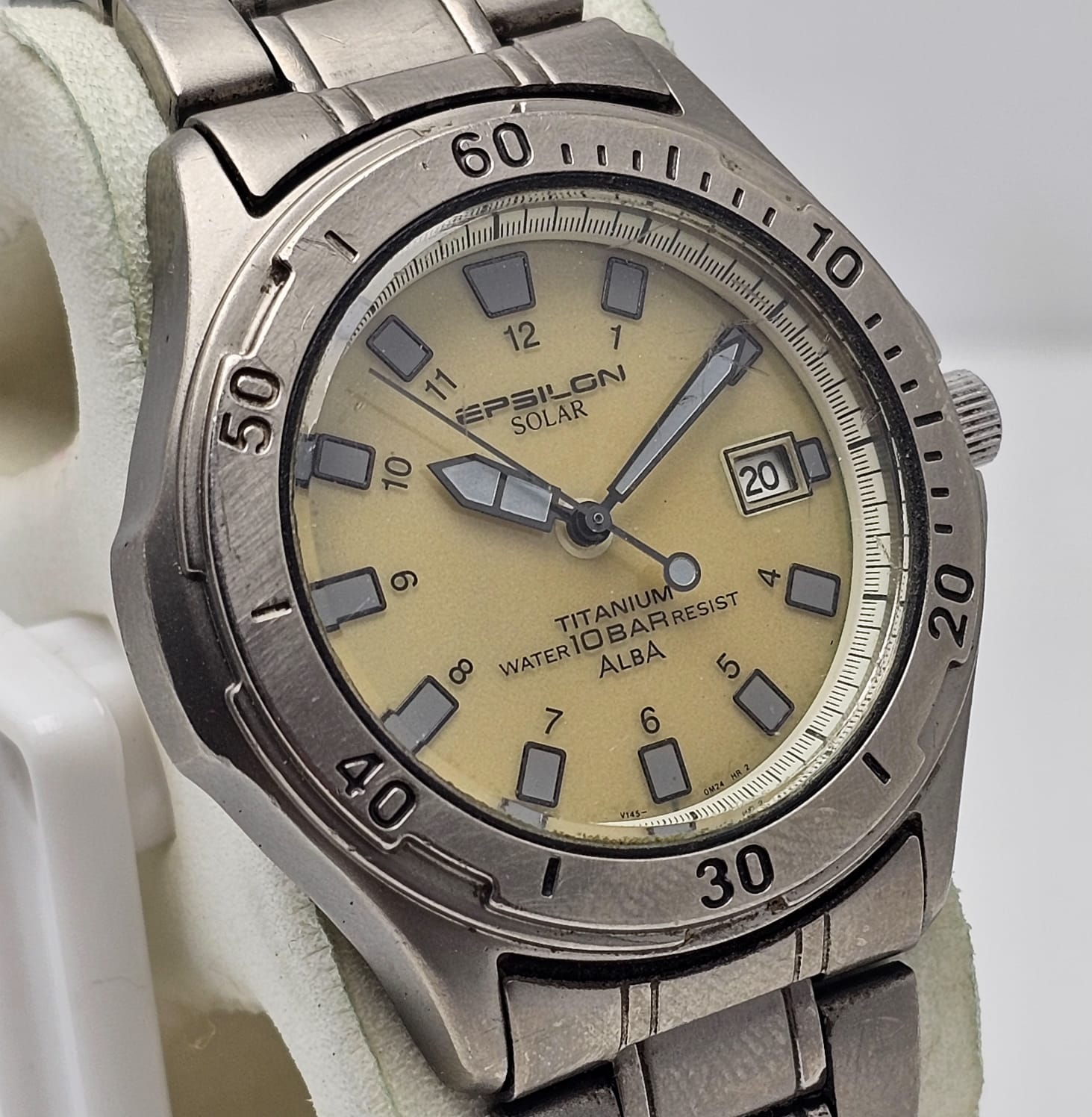Seiko Alba Epsilon V145-0H30 Solar Titanium Quartz Vintage Men's Watch