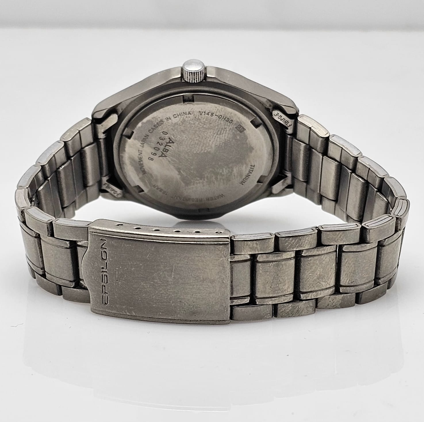 Seiko Alba Epsilon V145-0H30 Solar Titanium Quartz Vintage Men's Watch - Image 7