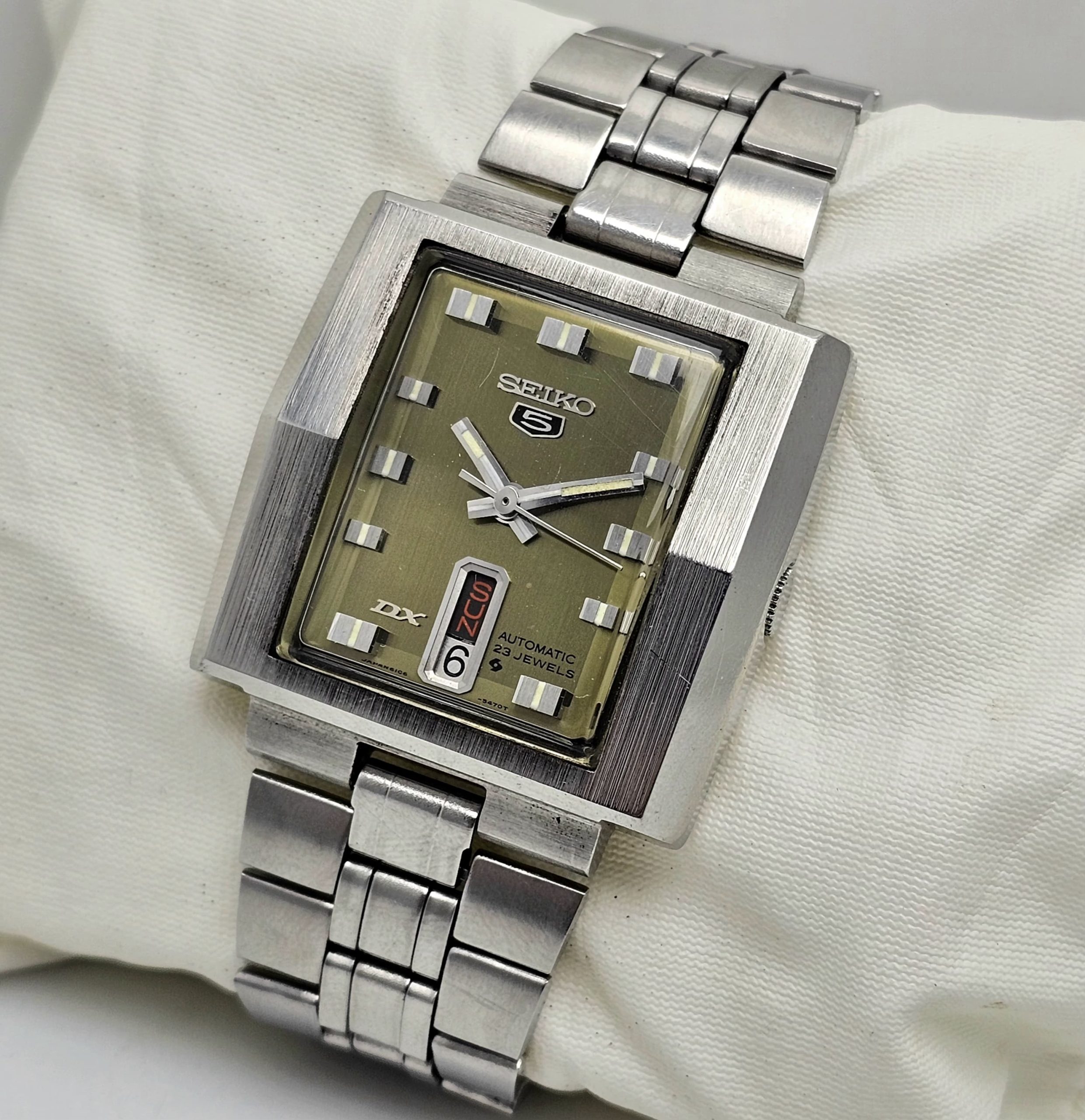 Seiko 5 DX 6106-5470 Automatic TV Shape Vintage Men's Watch - Image 4