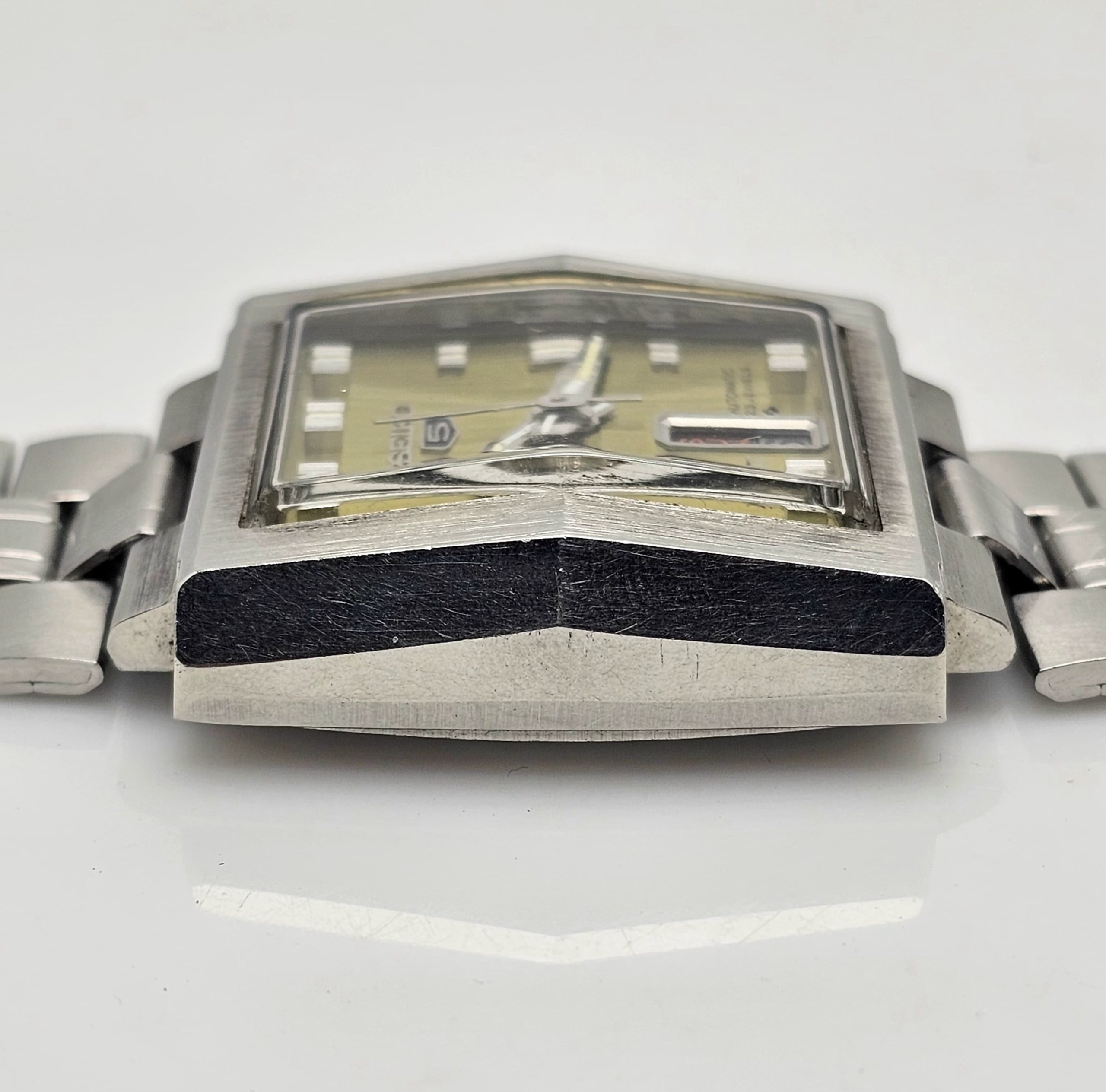 Seiko 5 DX 6106-5470 Automatic TV Shape Vintage Men's Watch - Image 6
