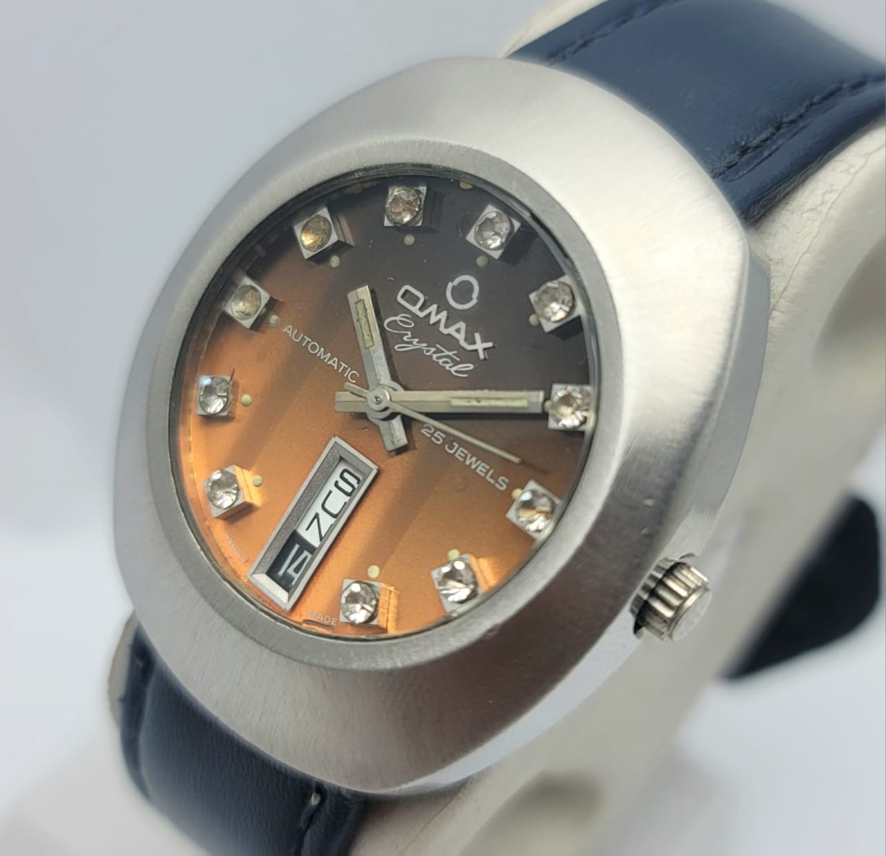 Omax Crystal 35204 Automatic Day/Date Vintage Men's Watch