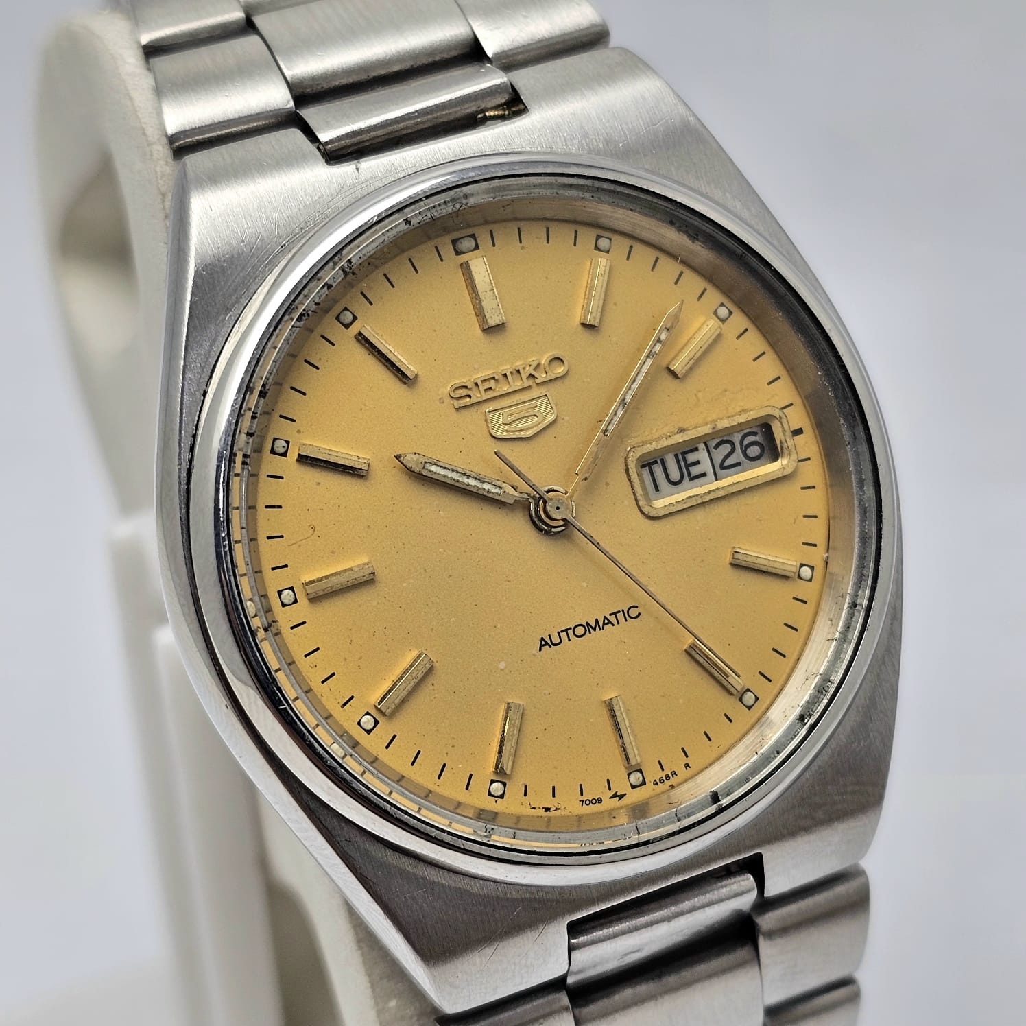 Seiko 5 Automatic 7009-3130 Day/Date Vintage Men's Watch - Image 4