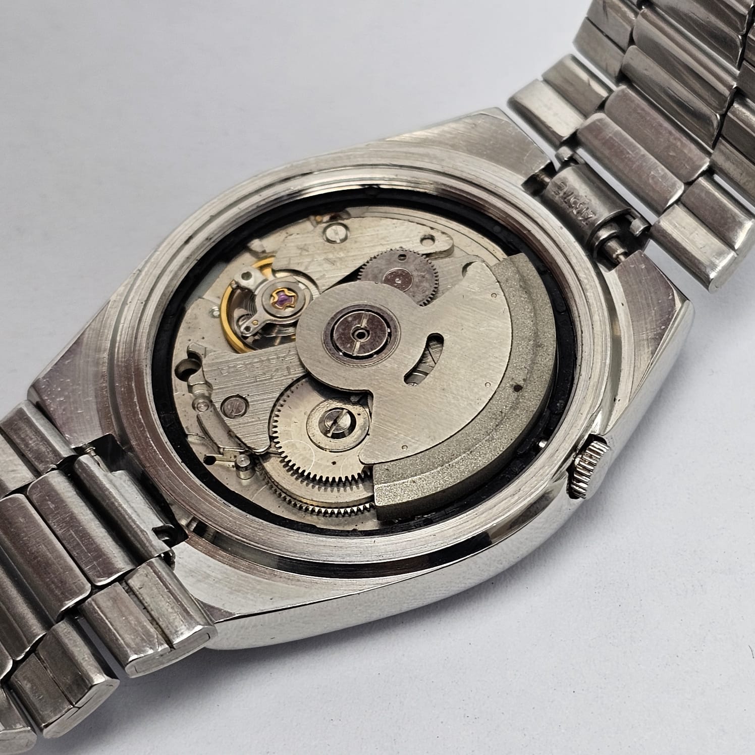 Seiko 5 Automatic 7009-3130 Day/Date Vintage Men's Watch - Image 9
