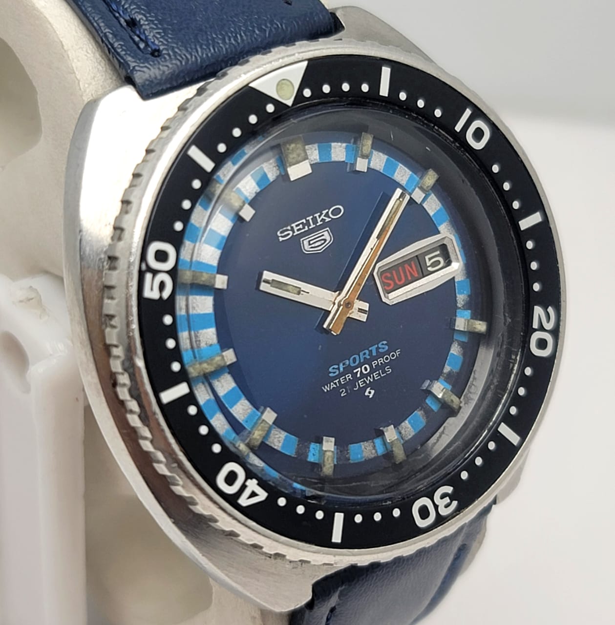 Seiko 5 Sports 6119-8300 Rally Diver Automatic Blue Dial Vintage Men's Watch