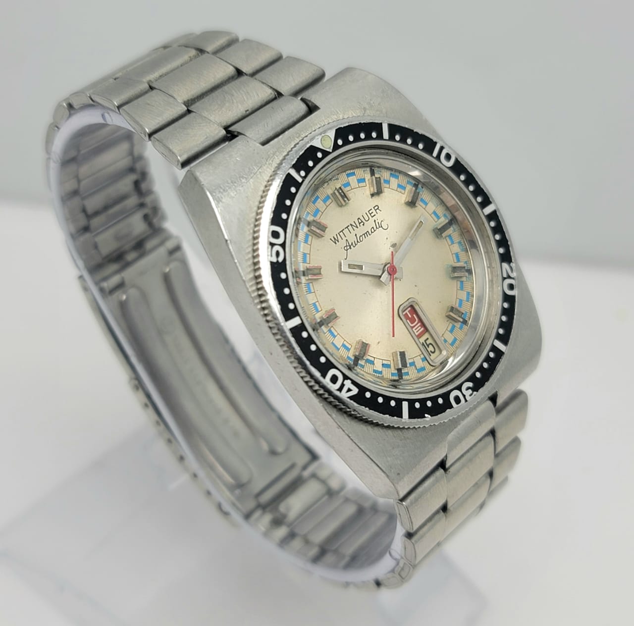 Wittnauer Automatic 1001-W100 Diver Day/Date Vintage Men's Watch - Image 3