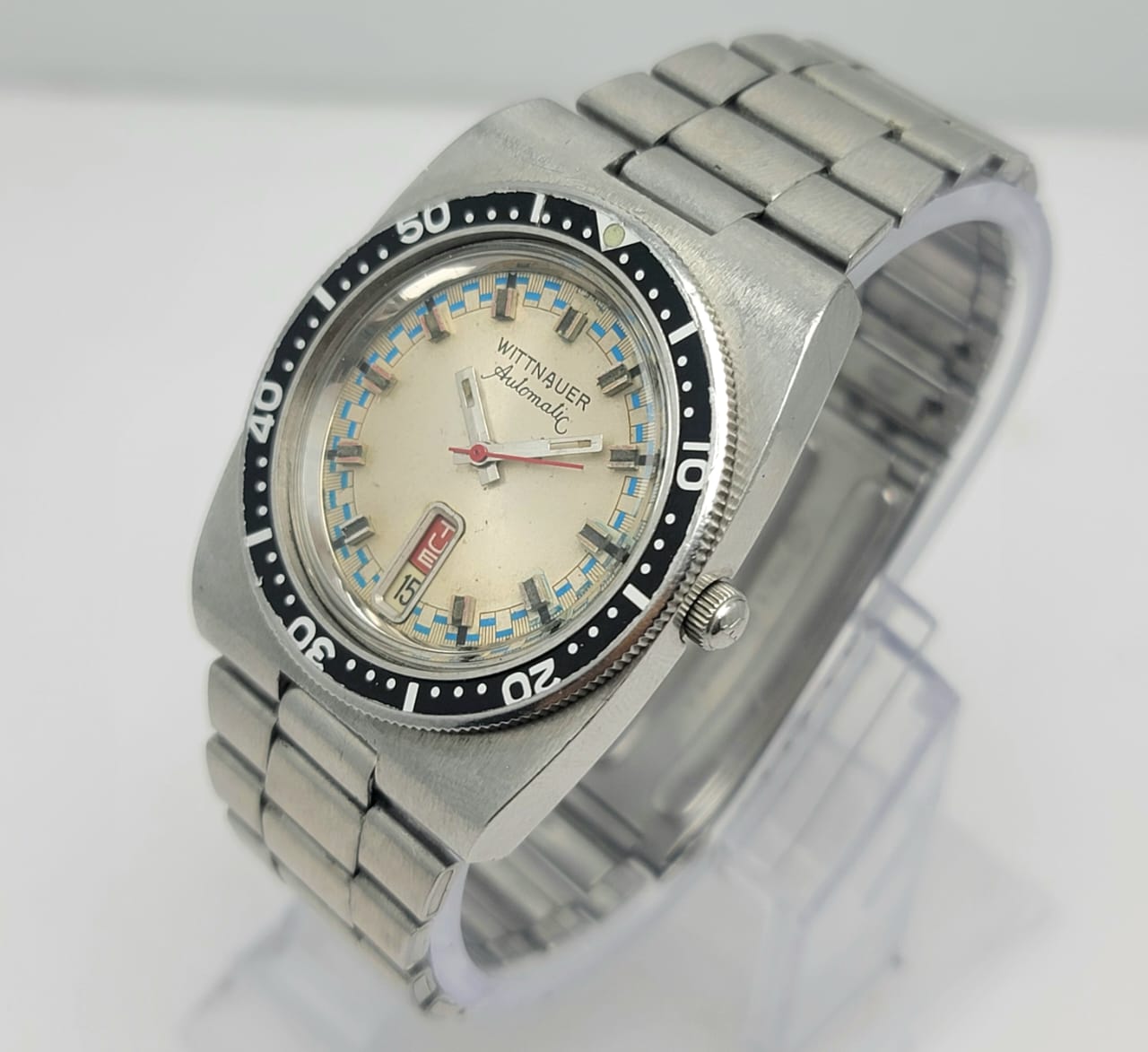 Wittnauer Automatic 1001-W100 Diver Day/Date Vintage Men's Watch - Image 4