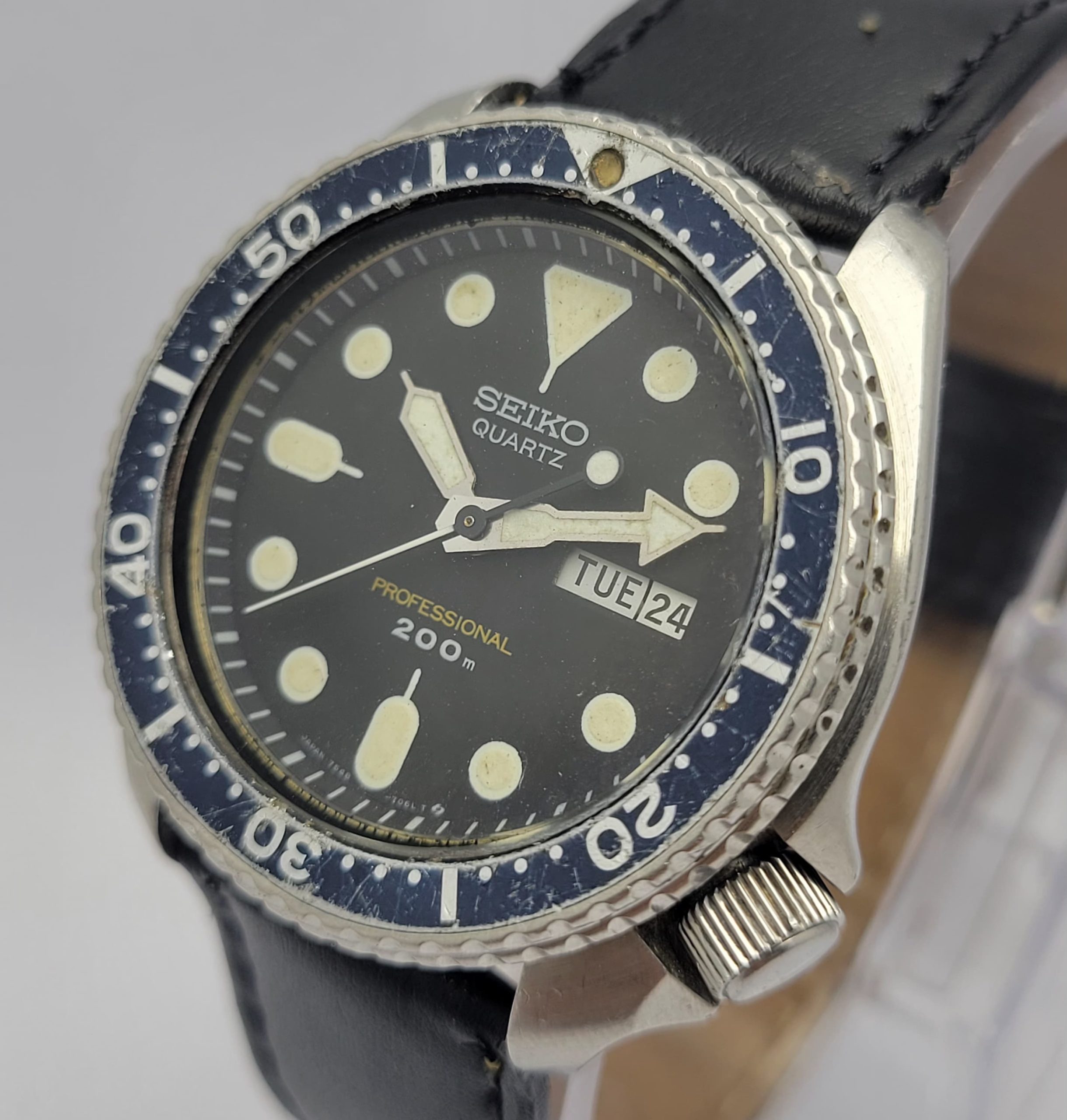 SEIKO 7548-7010 Diver Quartz Professional 200M Vintage Men's Watch