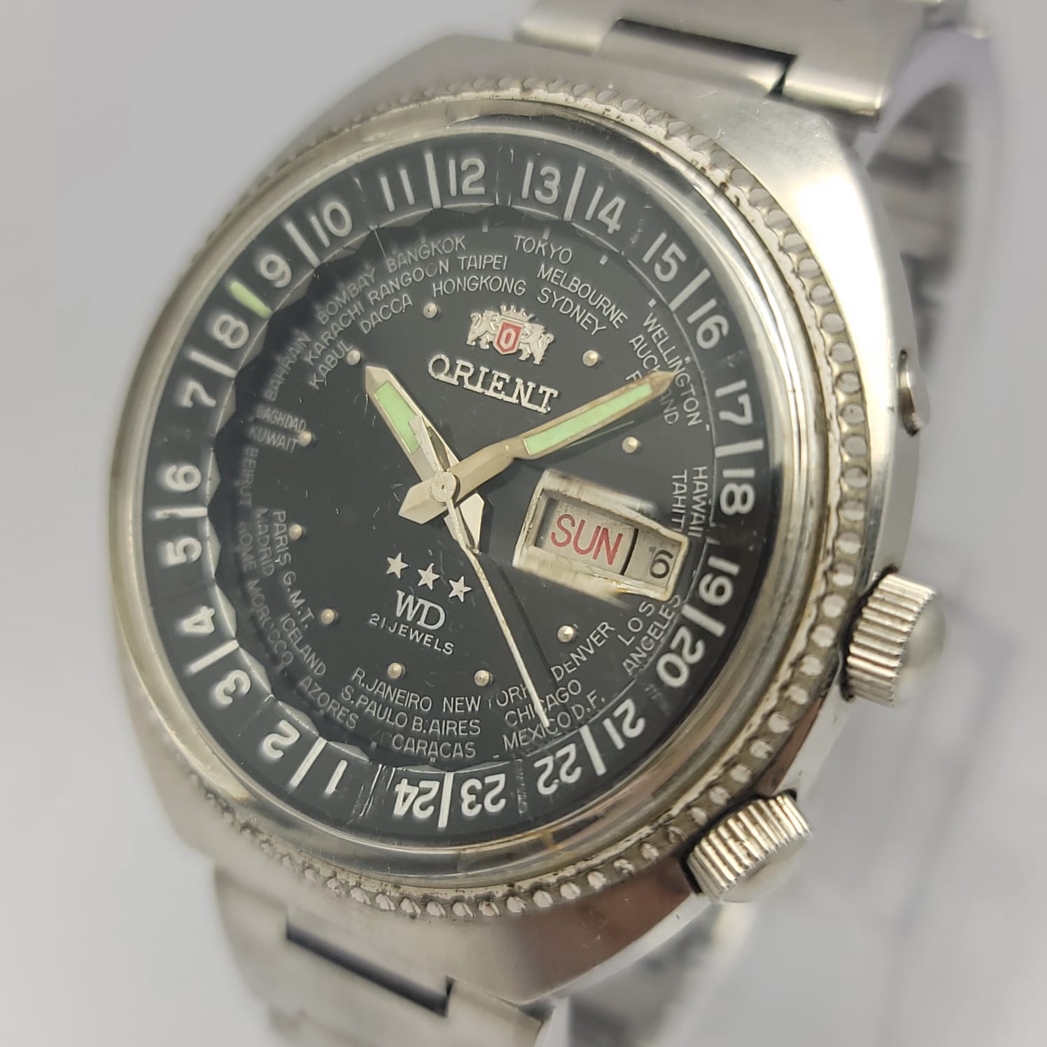 Orient World Diver Day/Date Y469622-7A Automatic Vintage Men's Watch - Image 2