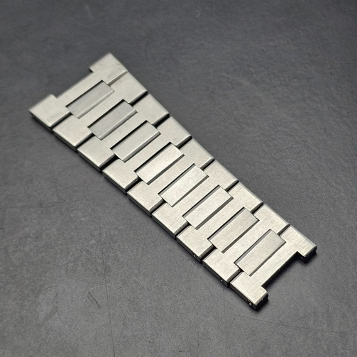 OMEGA CONSTELLATION CHRONOMETER 198.0123 QUARTZ CAL.1332 VINTAGE MEN’S WATCH BRACELET (3)