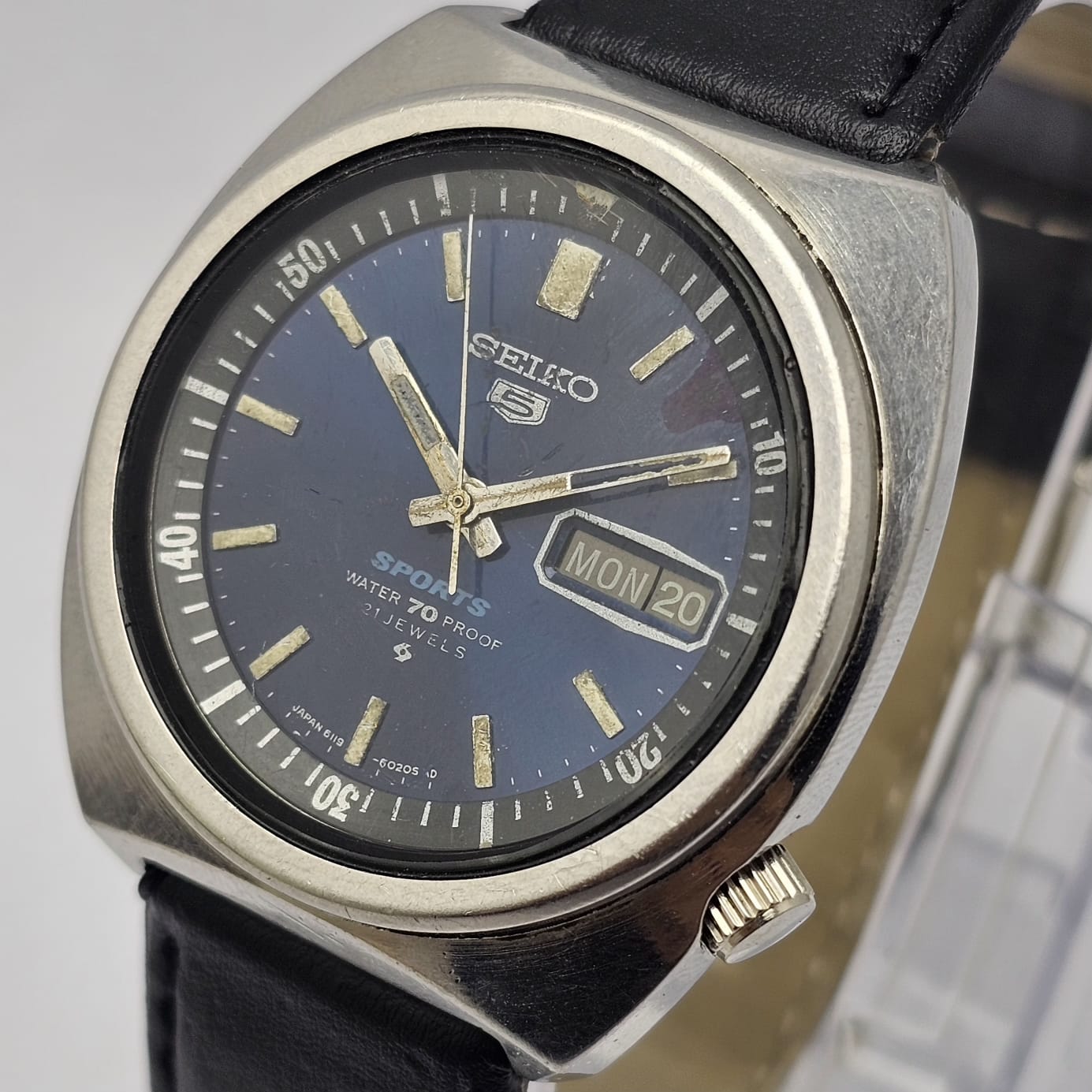 Seiko 5 Sports 6119-6020 Automatic Day/Date Vintage Men's Watch - Image 2