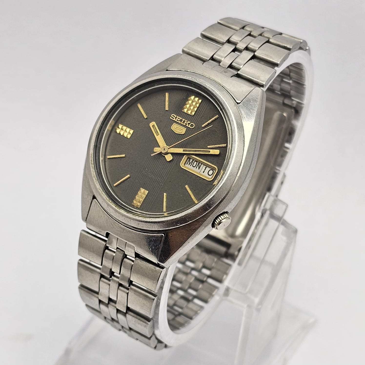 Seiko 5 Automatic 7009-8740 Day/Date Vintage Men's Watch - Image 3