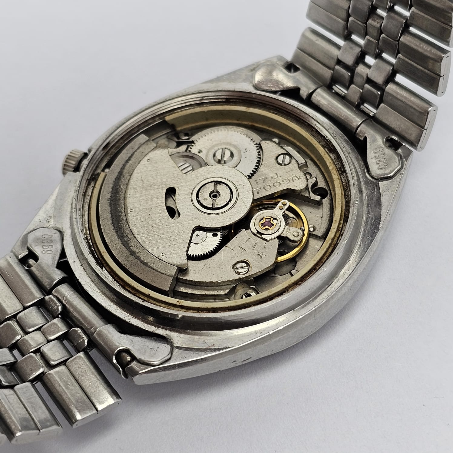 Seiko 5 Automatic 7009-8740 Day/Date Vintage Men's Watch - Image 9