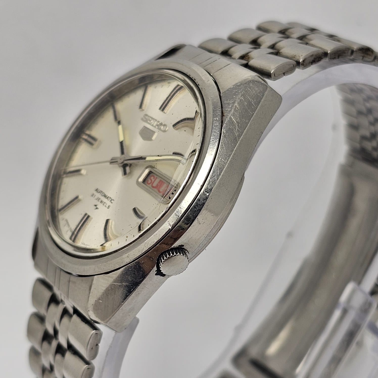 Seiko 5 Automatic 7019-7100 Day/Date Vintage Men's Watch - Image 4