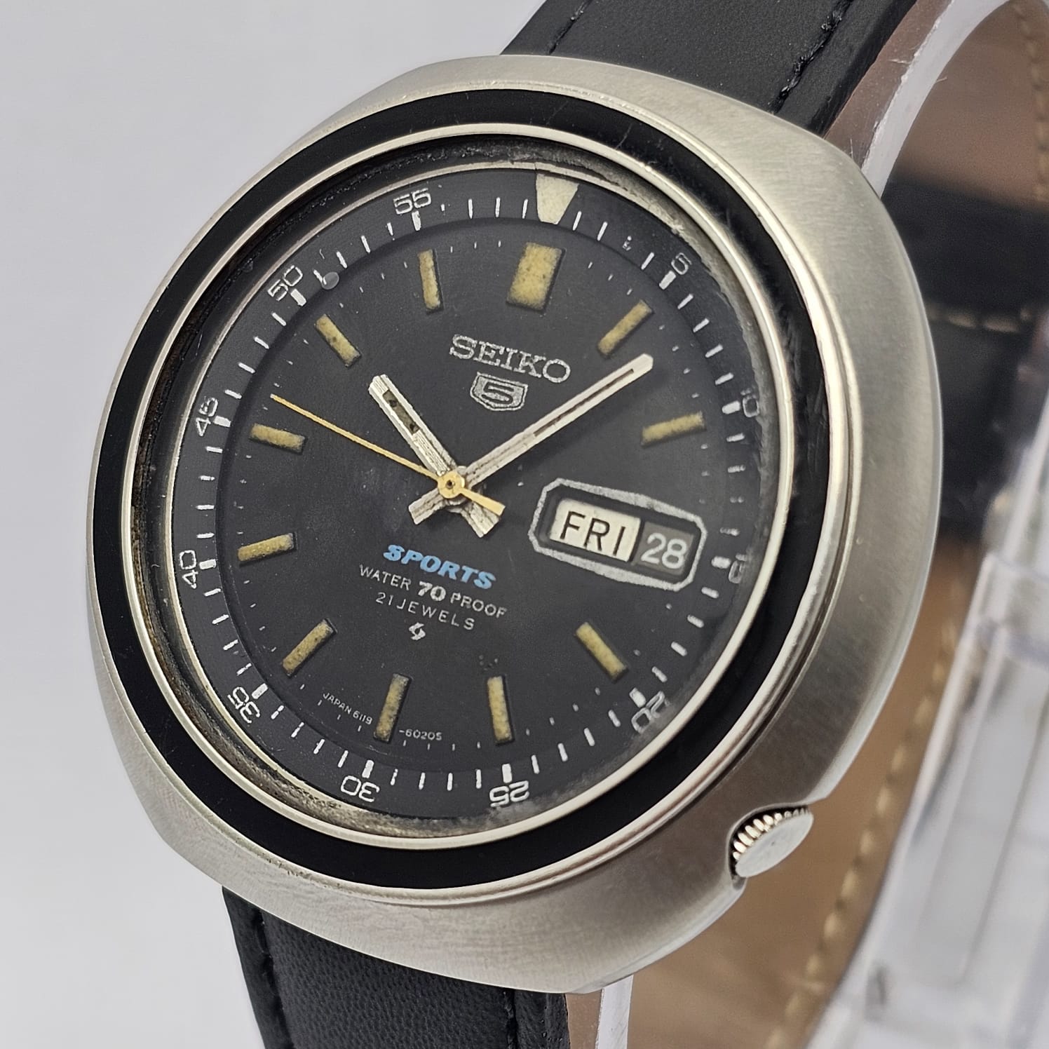 Seiko 5 Sports 6119-6400 UFO Day/Date Vintage Men's Watch