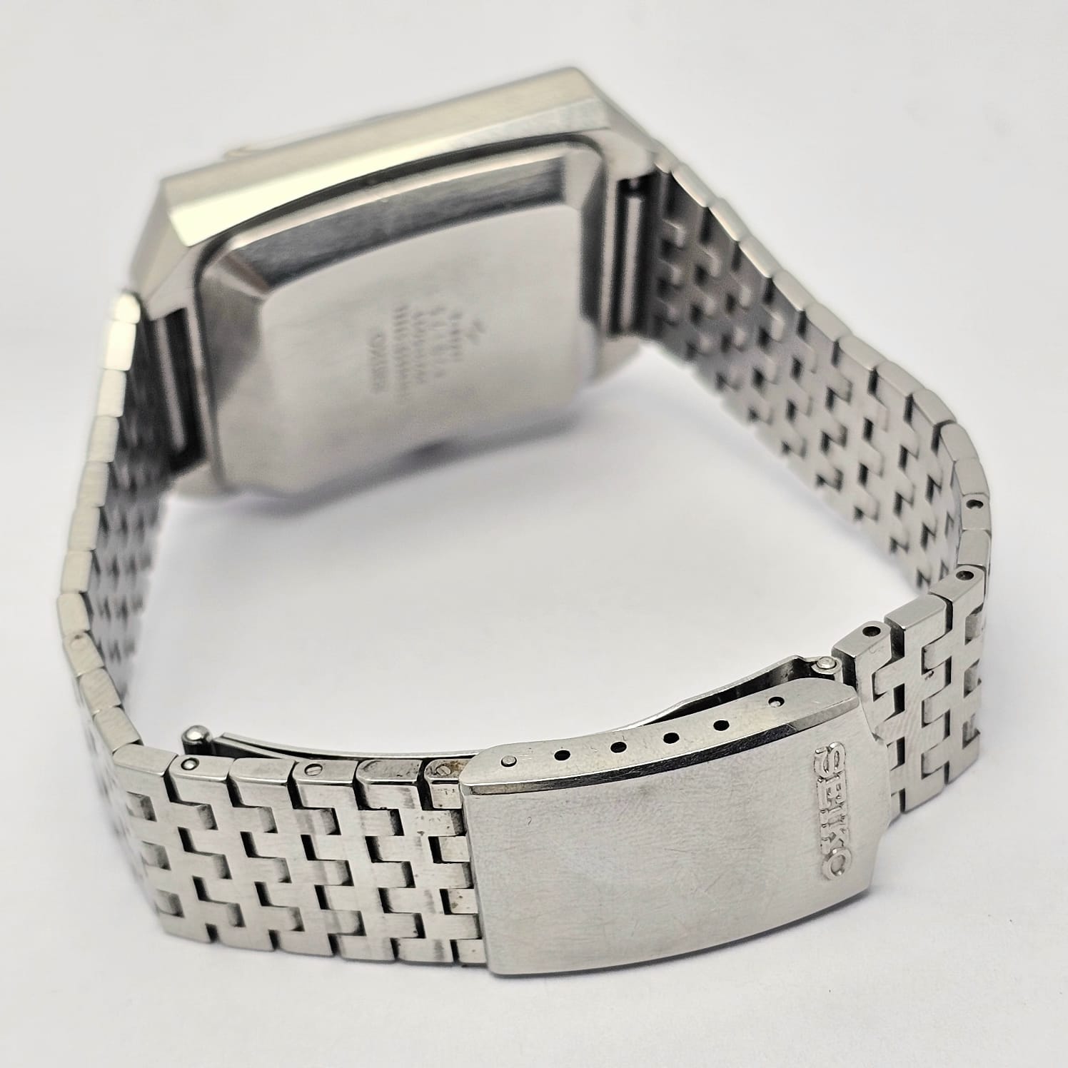 Seiko V.F.A 3923-5011 LED Flash Light Quartz Vintage Men's Watch - Image 7