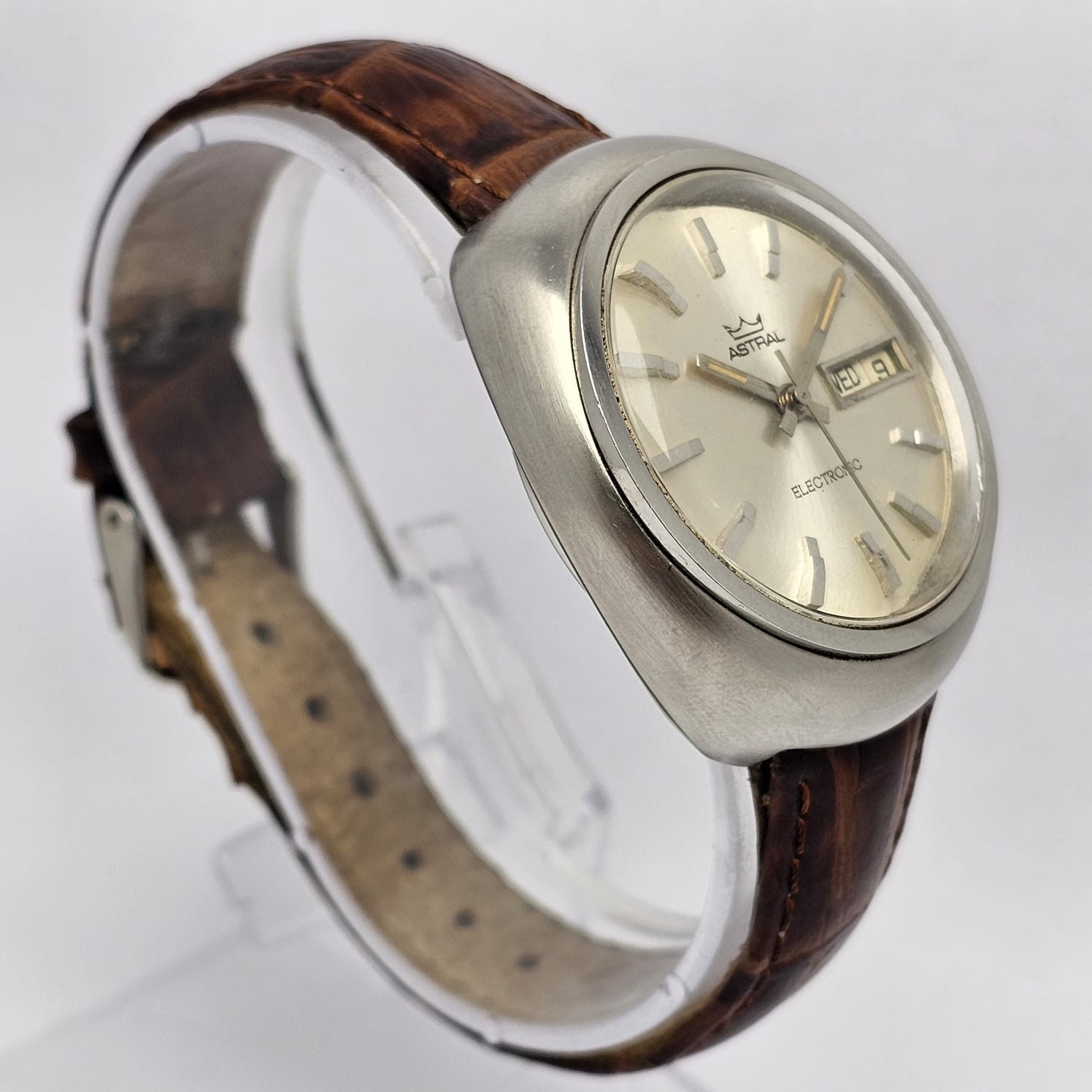 Smiths Astral Electronic ESA 9158 Day/Date Vintage Men's Watch - Image 5