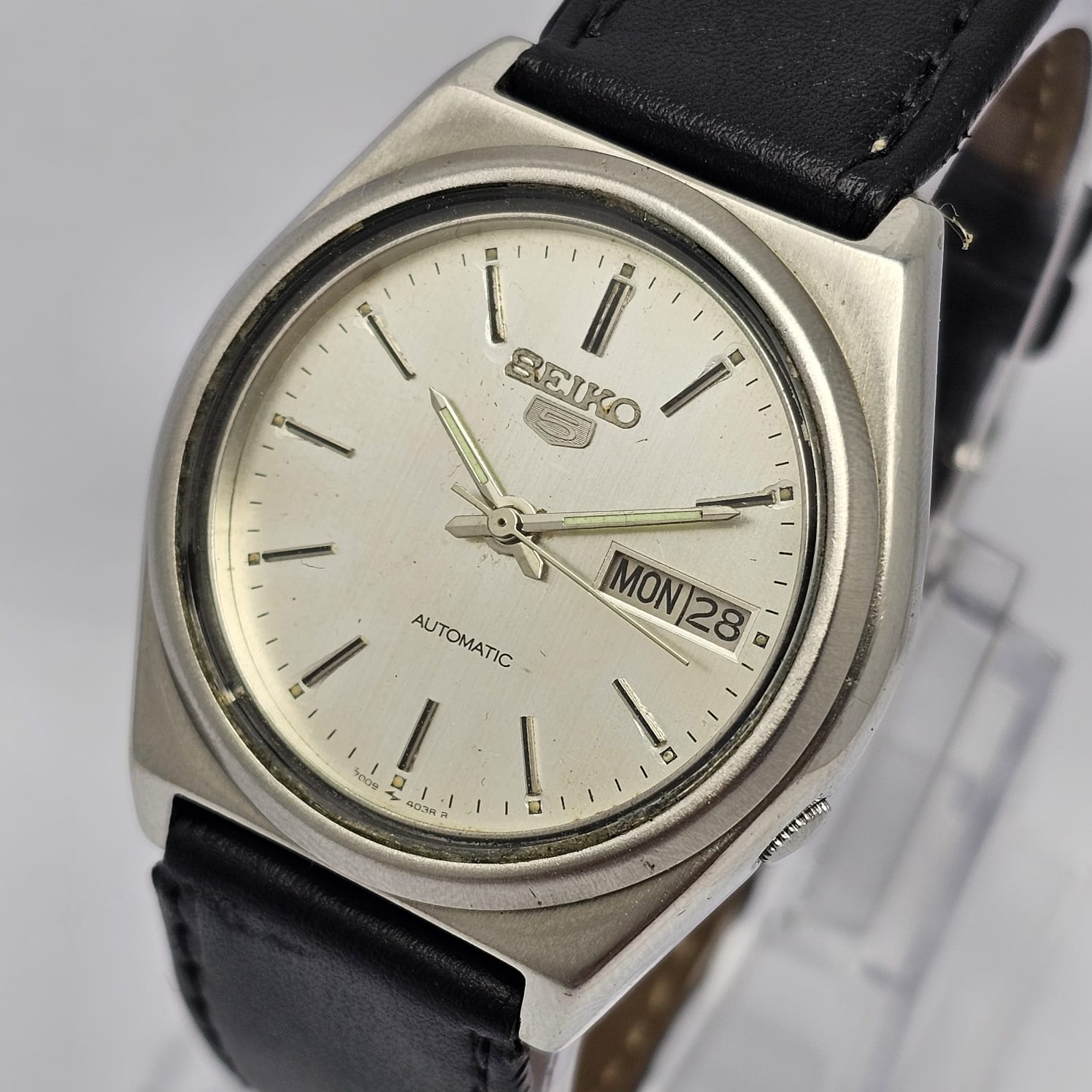 Seiko 5 Automatic 7009-8762 Day/Date Vintage Men's Watch - Image 2