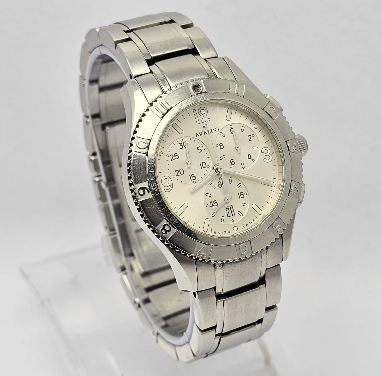 Movado 84 F9 1890 Chronograph Quartz Men's Watch - Image 3