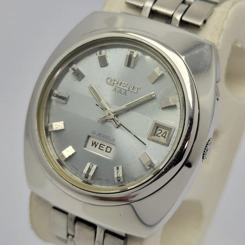 Orient AAA DayDate Vintage Men's Watch With Rail Road Bracelet (7)