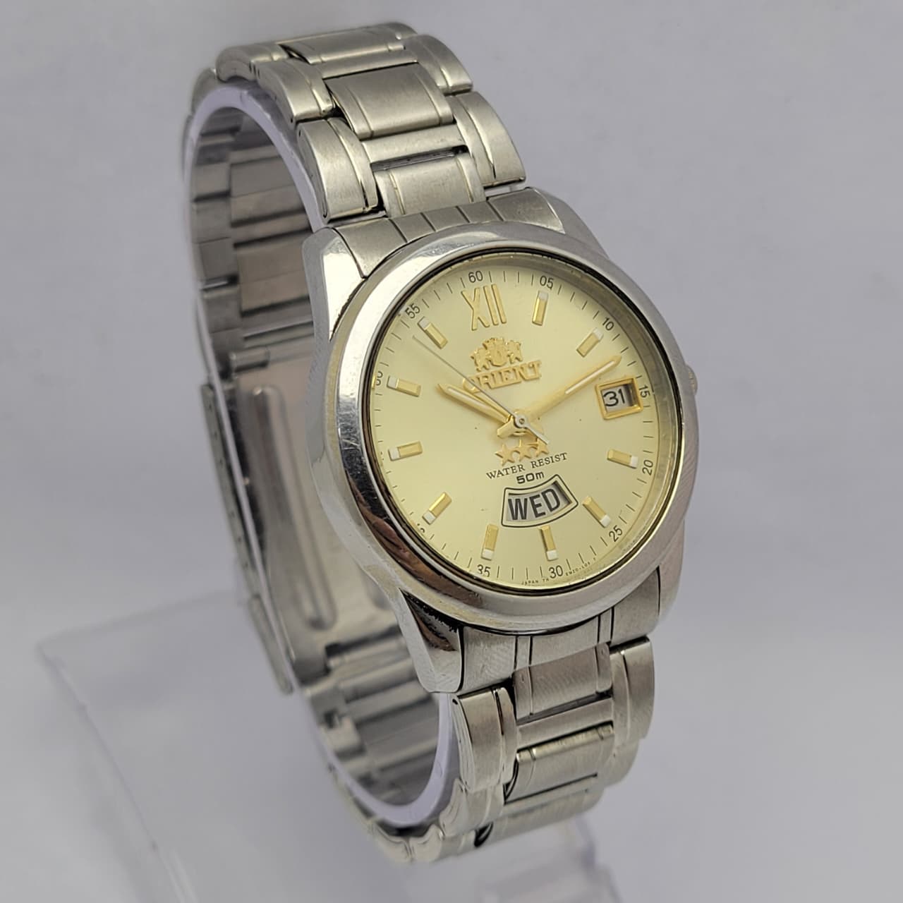 Orient 3 Star EM68-A0 Automatic Day/Date Vintage Men's Watch - Image 3