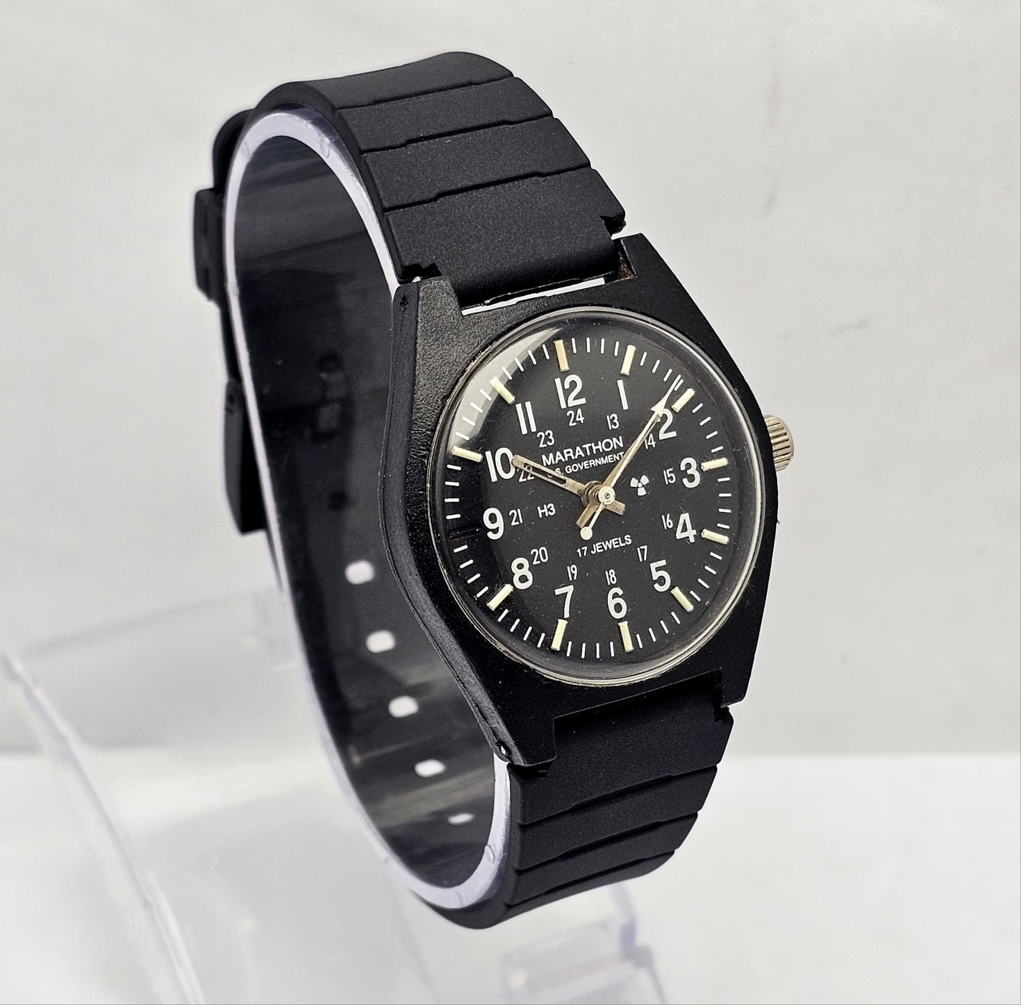 Marathon U.S Government Mil-W-46374F Manual Winding Military Men's Watch - Image 3
