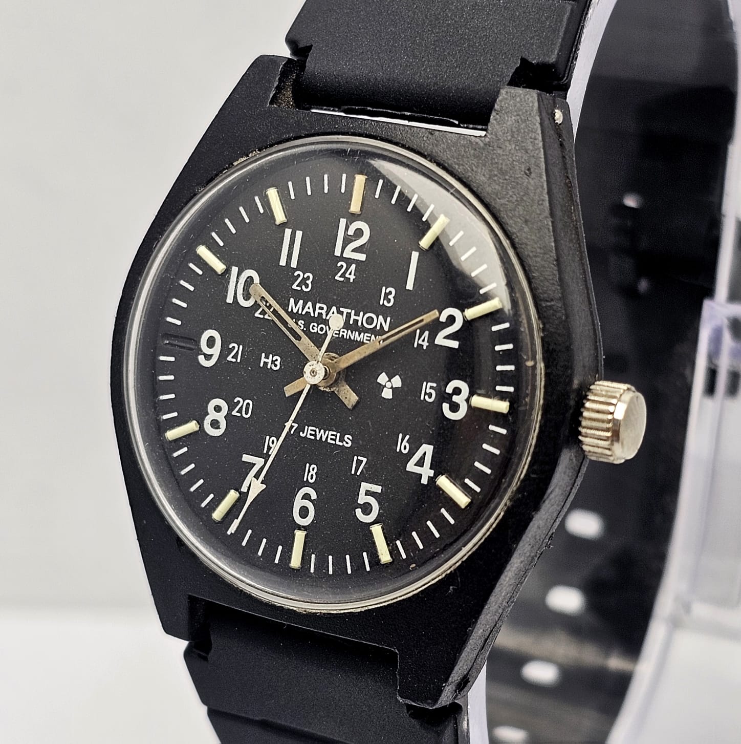 Marathon U.S Government Mil-W-46374F Manual Winding Military Men's Watch - Image 2
