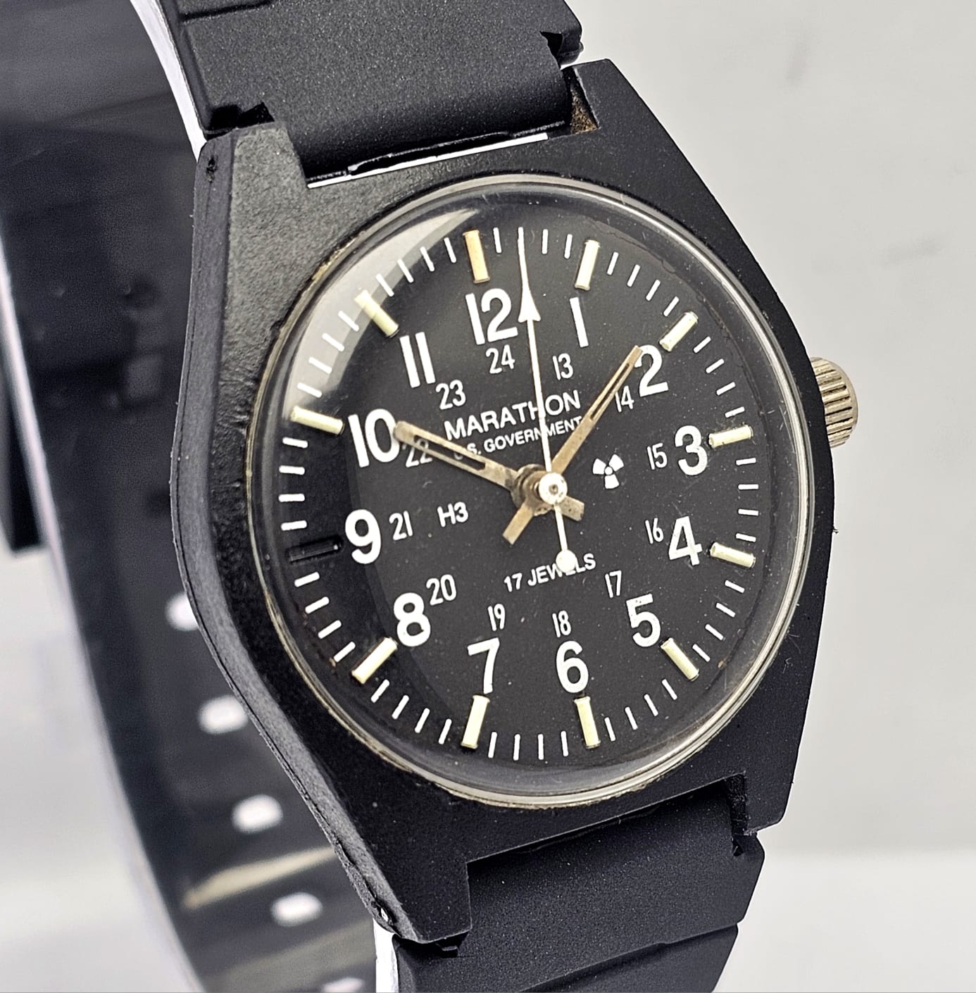 Marathon U.S Government Mil-W-46374F Manual Winding Military Men's Watch