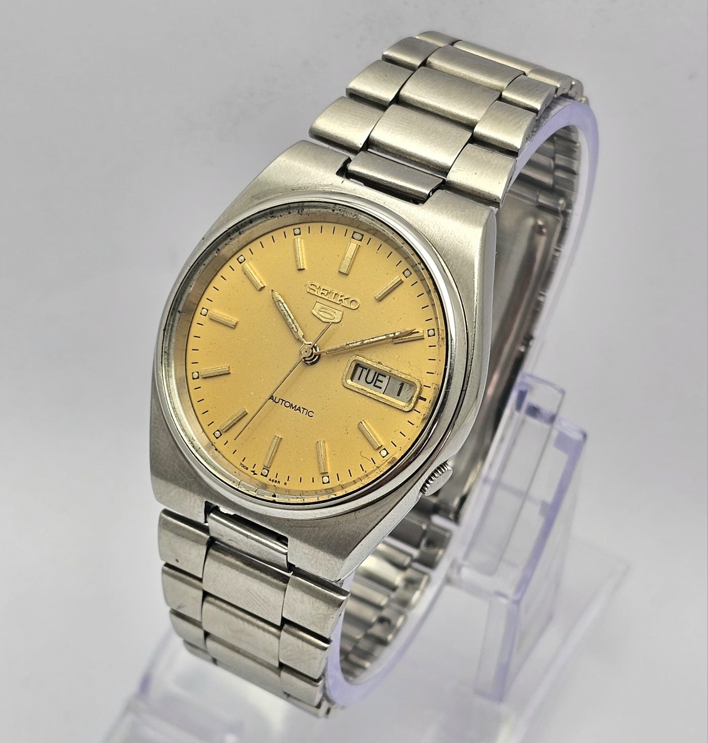 Seiko 5 Automatic 7009-3130 Day/Date Vintage Men's Watch - Image 4