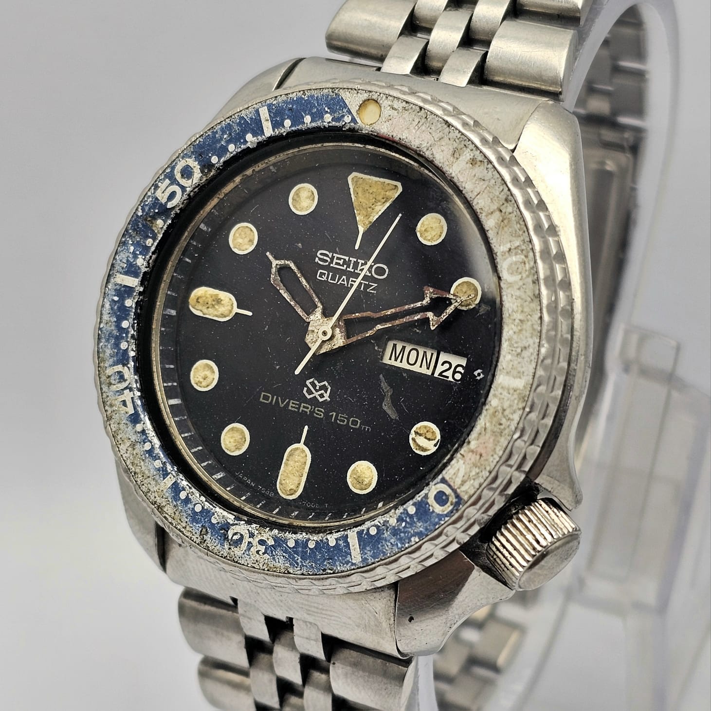 Seiko Quartz Diver 7548-700B Pepsi Bezel Day/Date Vintage Men's