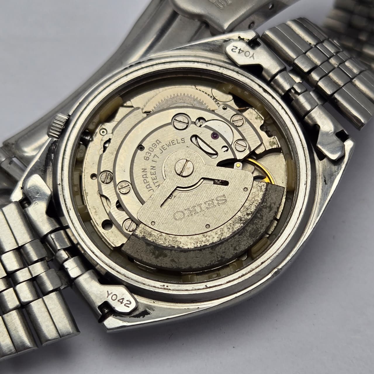 Seiko 5 Automatic 6309-8840 Day/Date Vintage Men Watch - Image 10