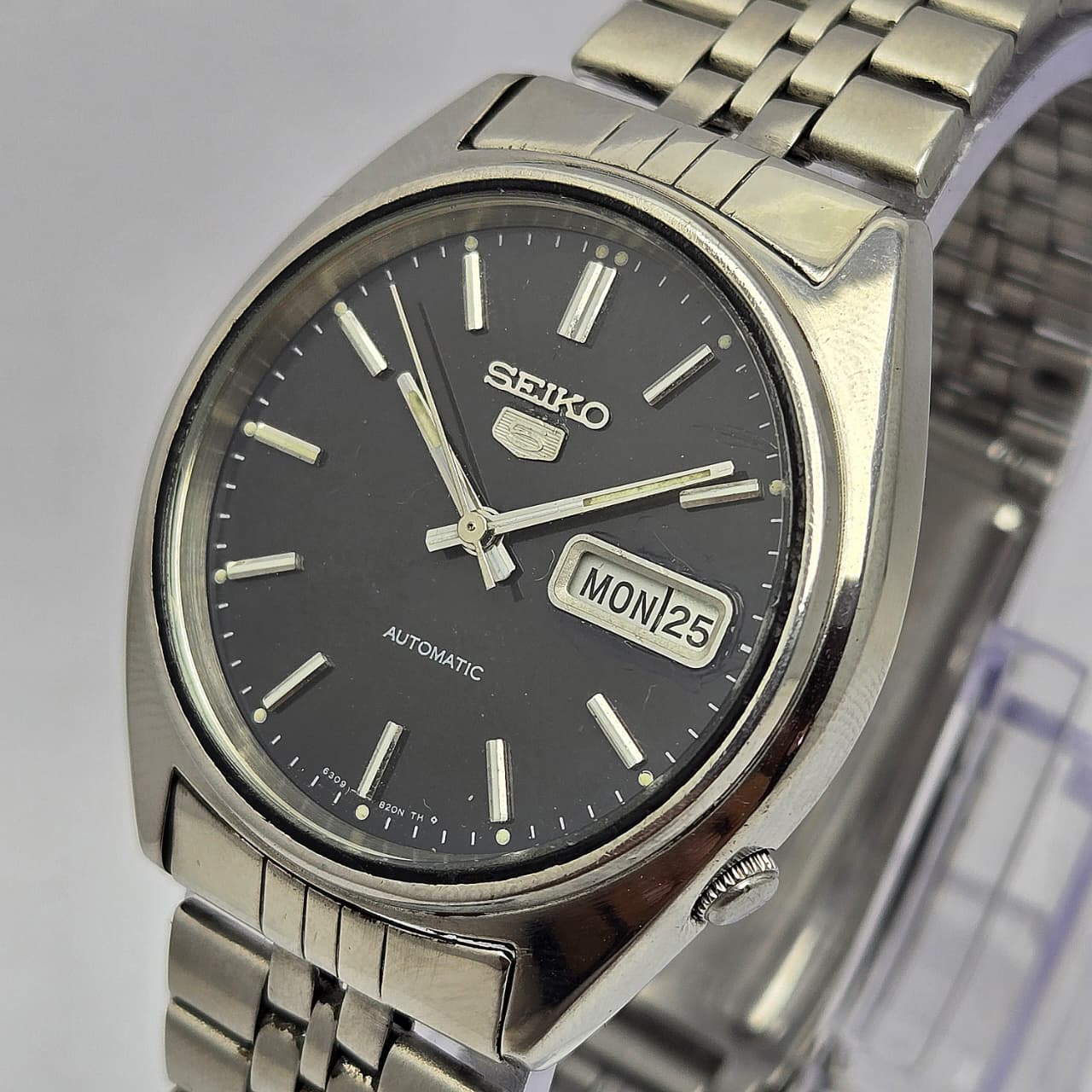 Seiko 5 Automatic 6309-8840 Day/Date Vintage Men Watch - Image 2