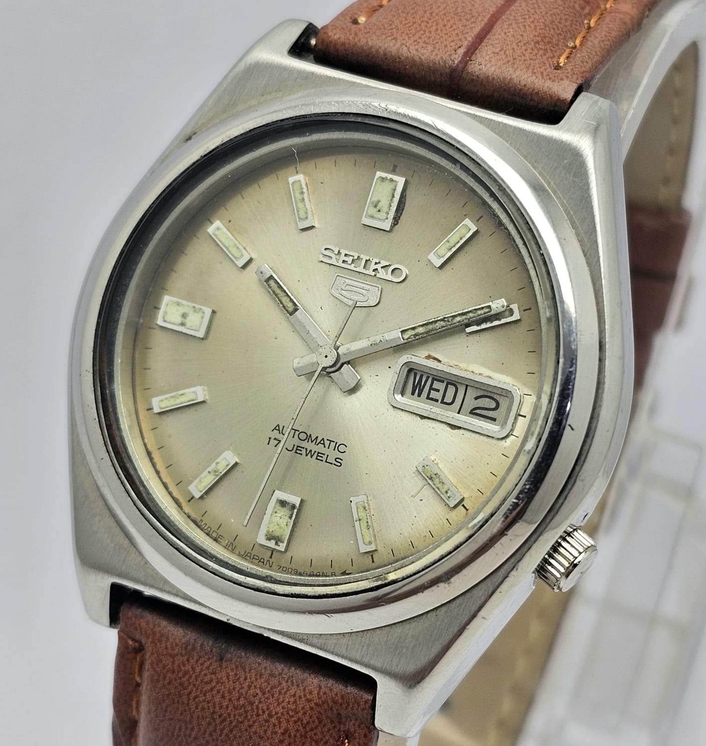 Seiko 5 Automatic 7009-8762 Day/Date Vintage Men's Watch - Image 2
