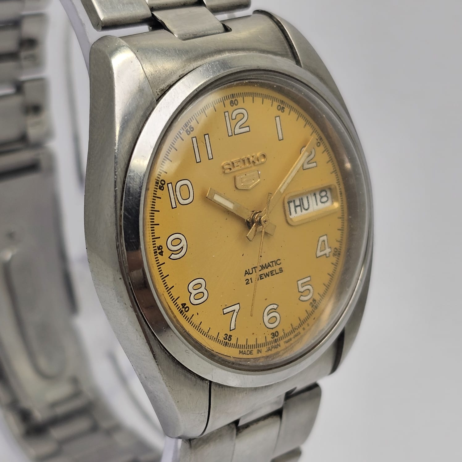 Seiko 5 Automatic 7S26-0590 Military Dial Day/Date Vintage Men's Watch
