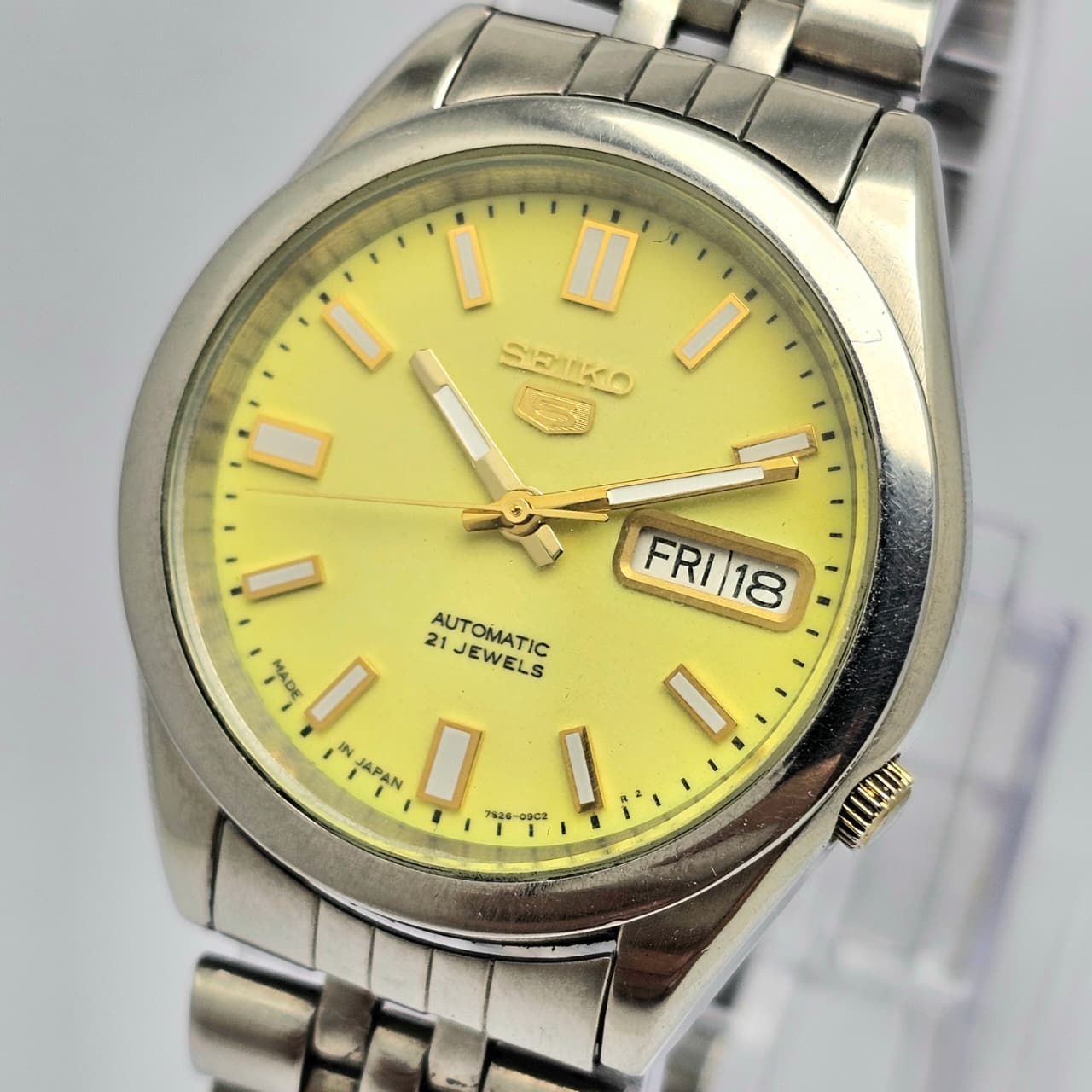 Seiko 5 Automatic 7S26-00X0 Luminous Dial Day/Date Vintage Men's Wrist Watch - Image 2