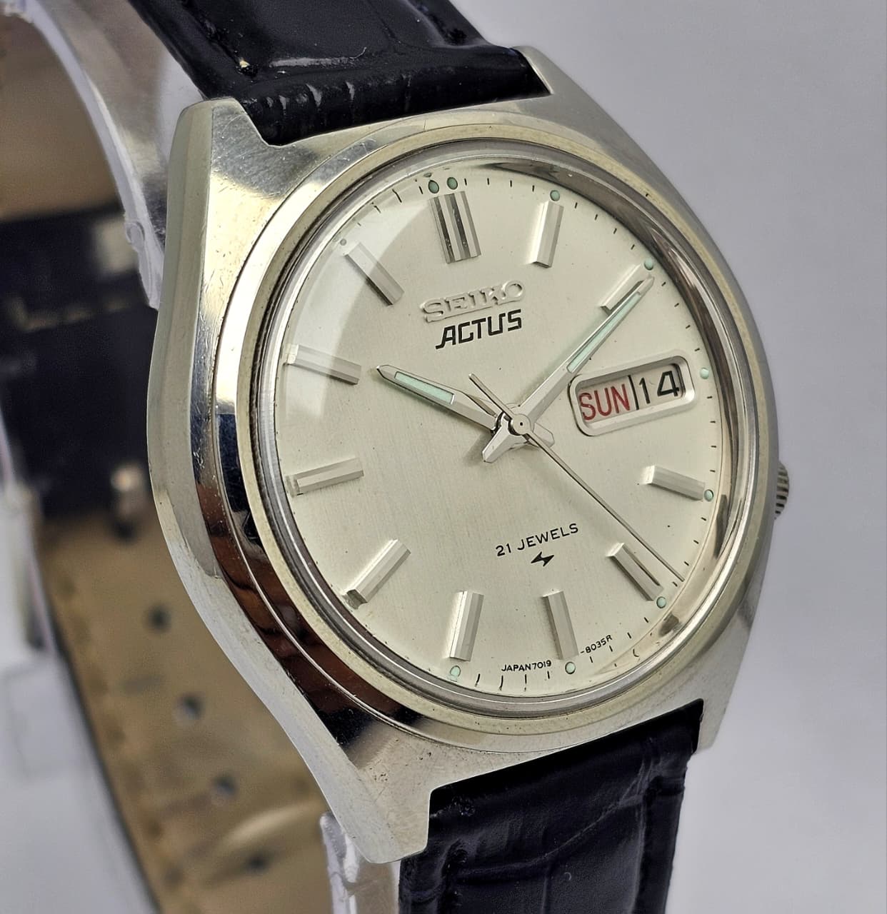 Seiko Actus Automatic 7019-8010 Day/Date Vintage Men's Watch